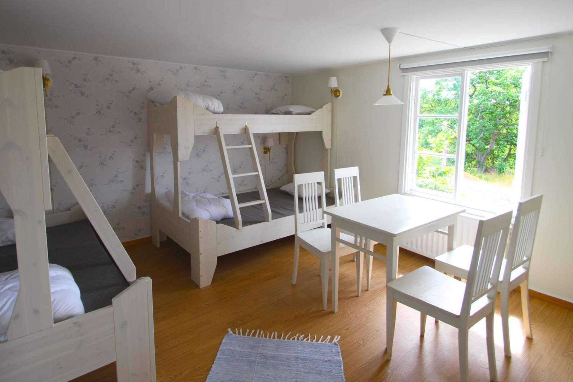 Quadruple Room with Private Bathroom