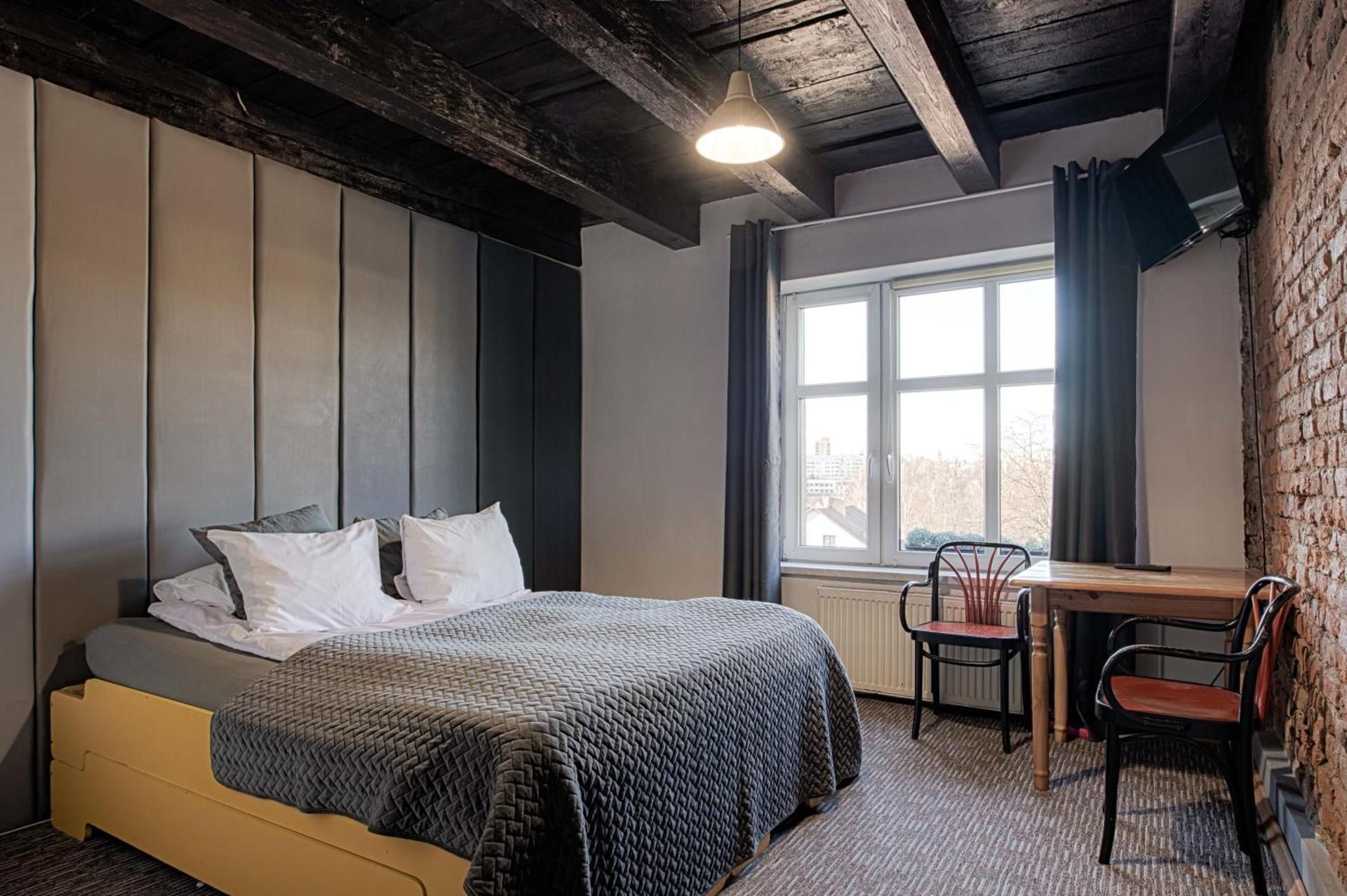 Double or Twin Room with External Bathroom