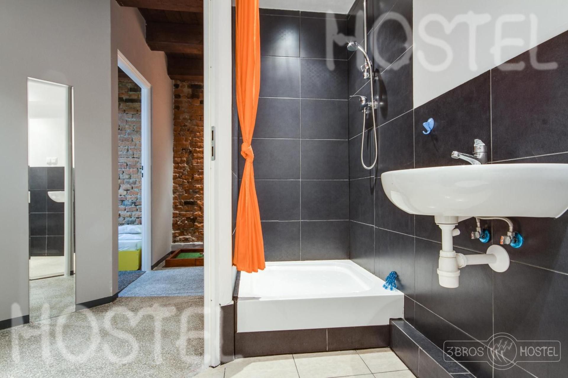 Double or Twin Room with External Bathroom