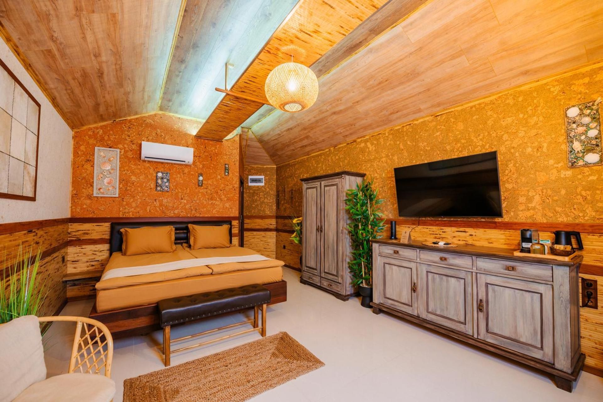Deluxe Bungalow with Sea View