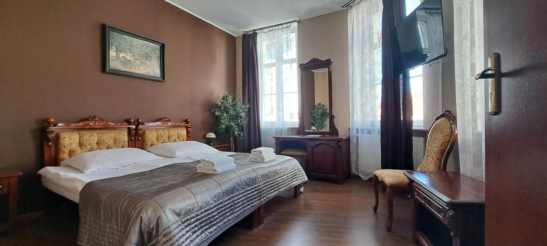 Deluxe Suite