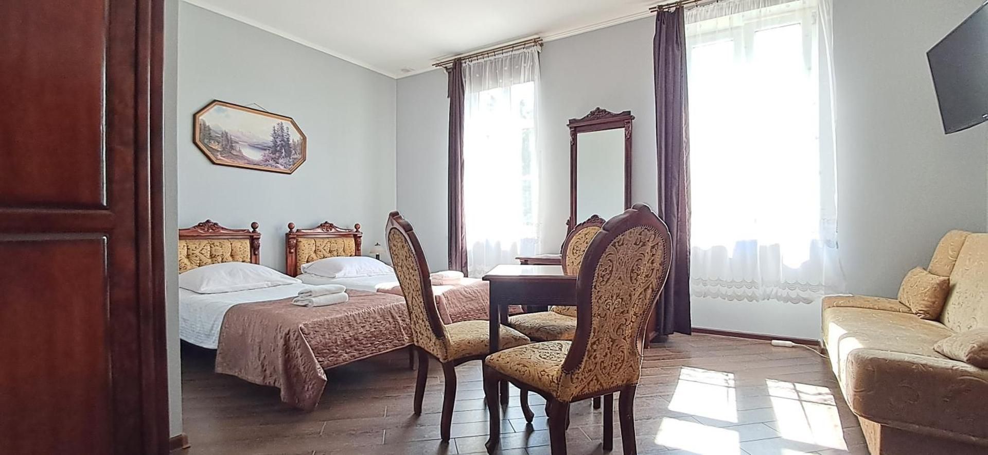 Comfort Triple Room with Shower