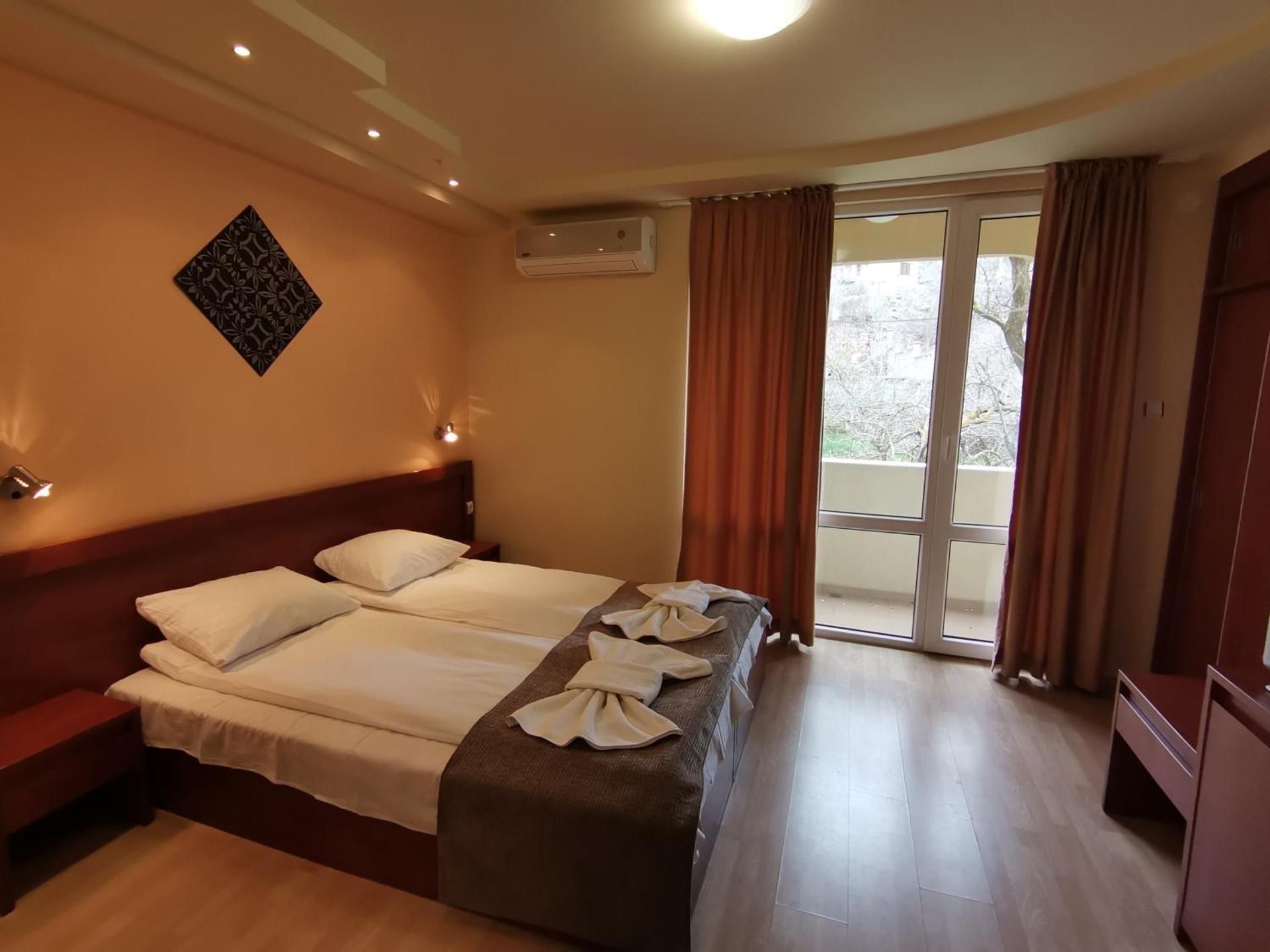 Double or Twin Room with Private Bathroom