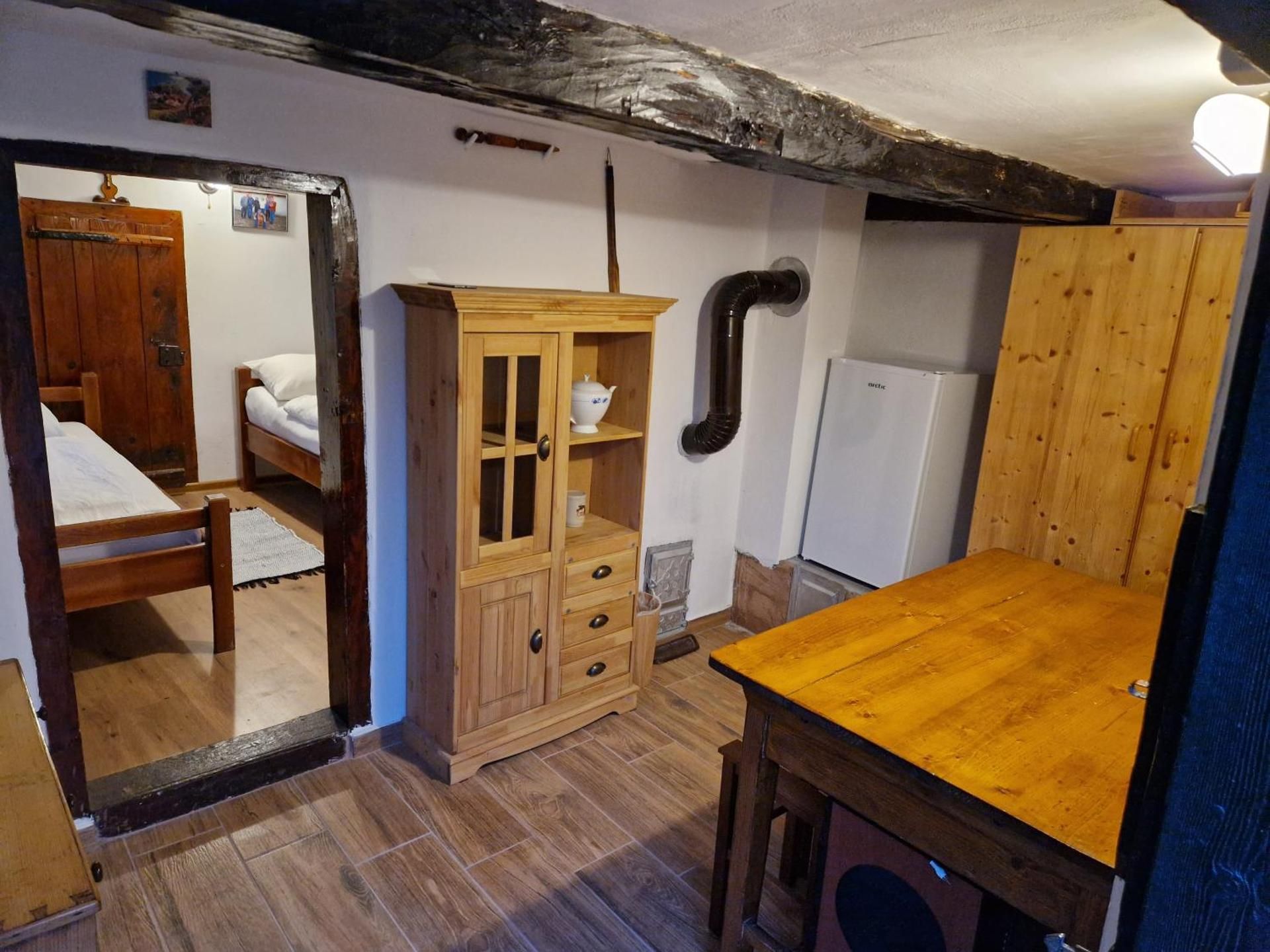 Basic Triple Room with Shared Bathroom