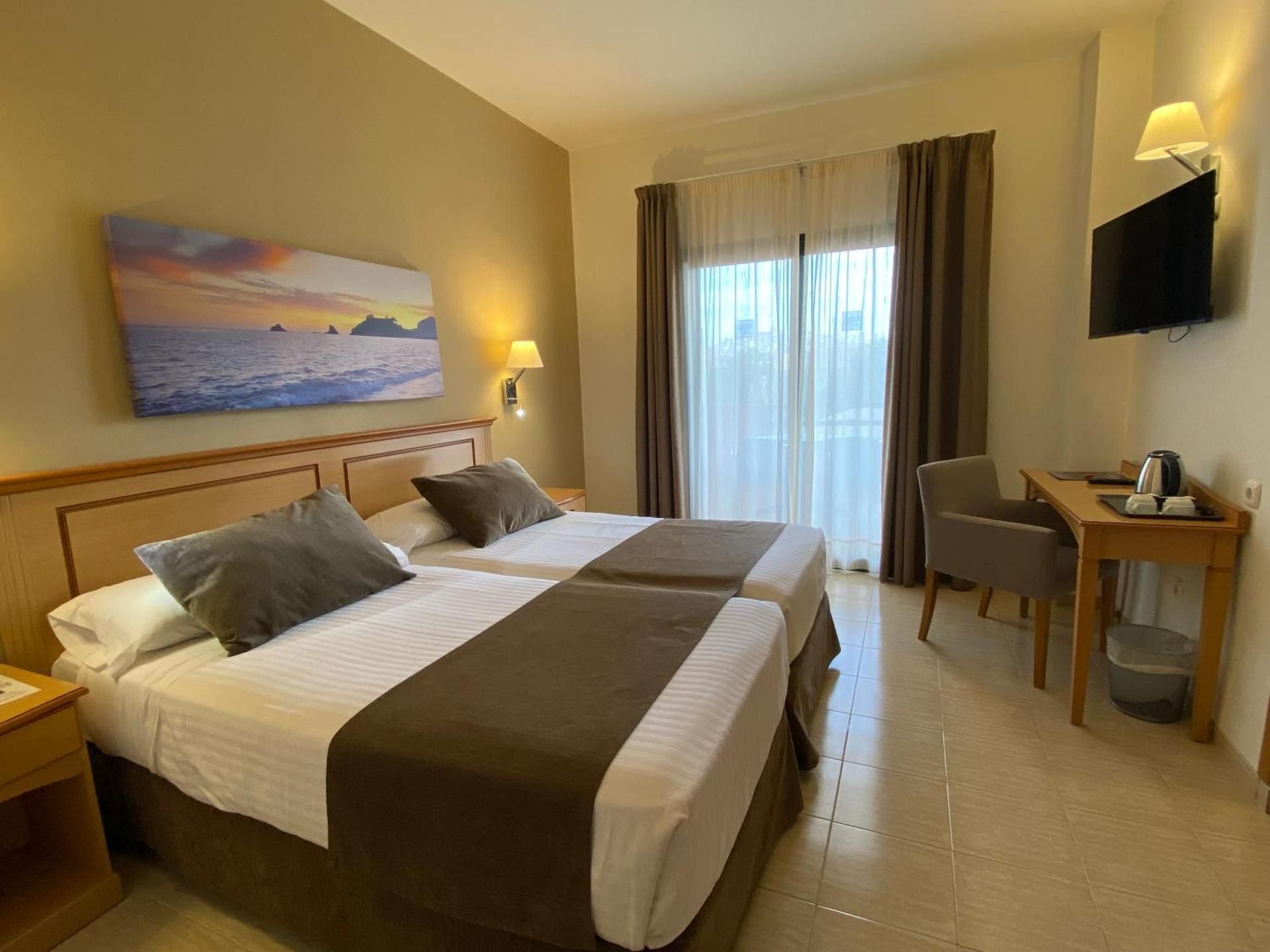 Twin Room with Pool View