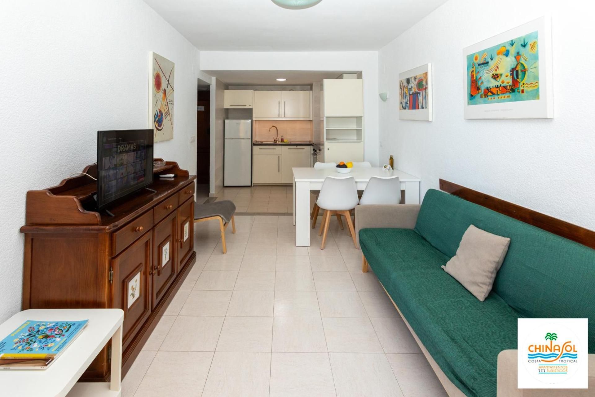 One-Bedroom Apartment With Lateral Sea View