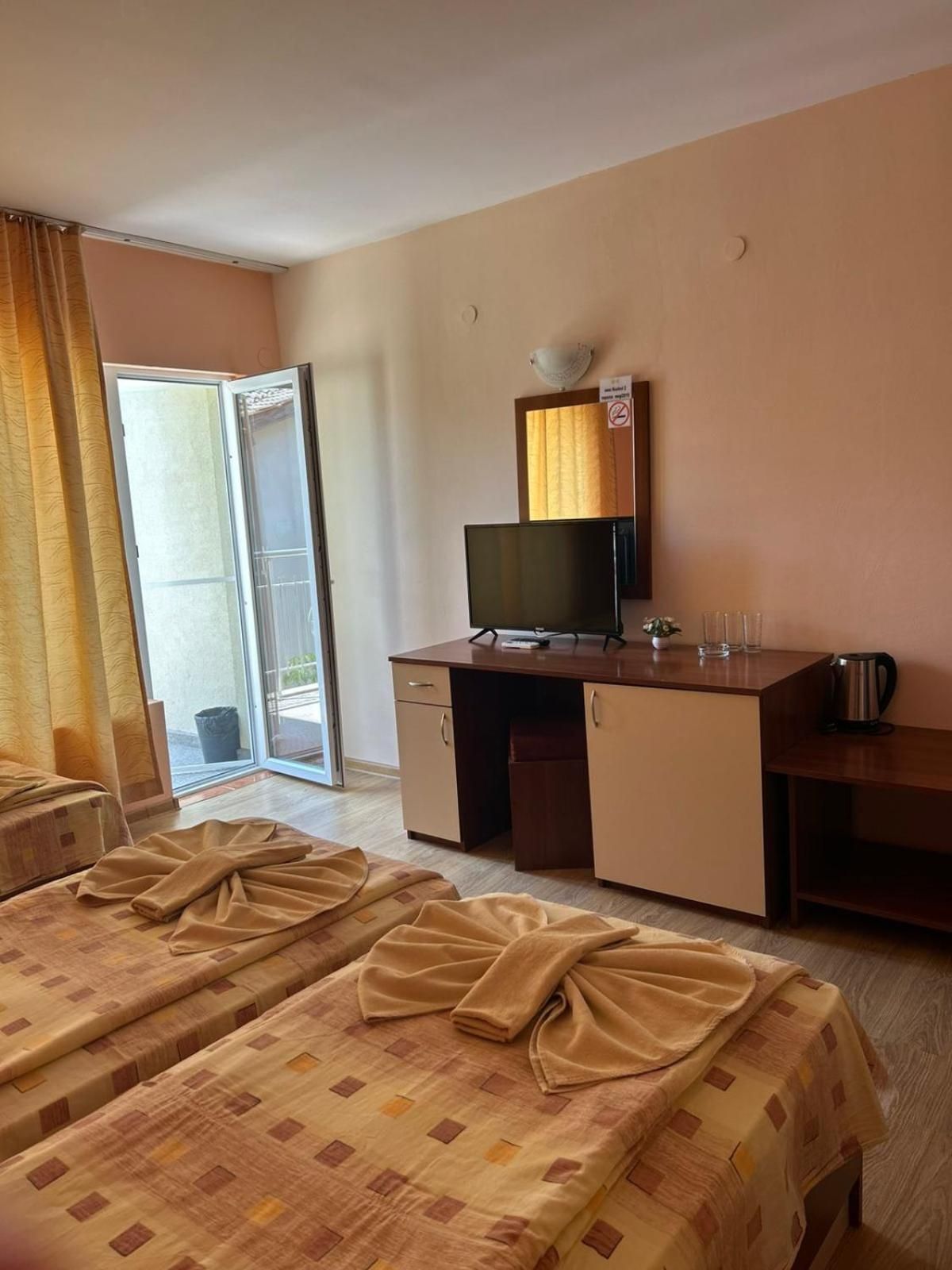 Triple Room with Balcony