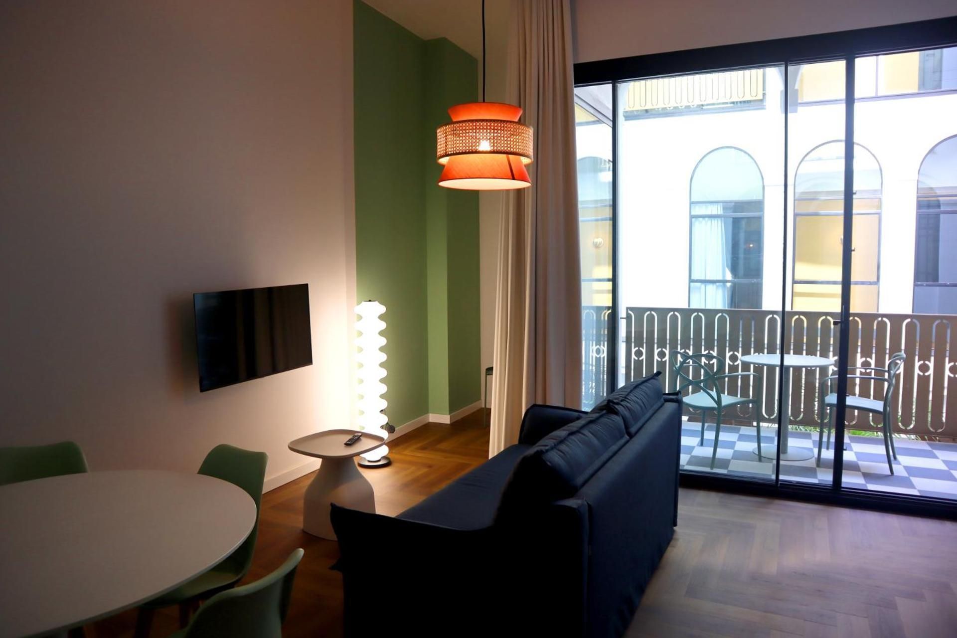 Two-Bedroom Deluxe Apartment