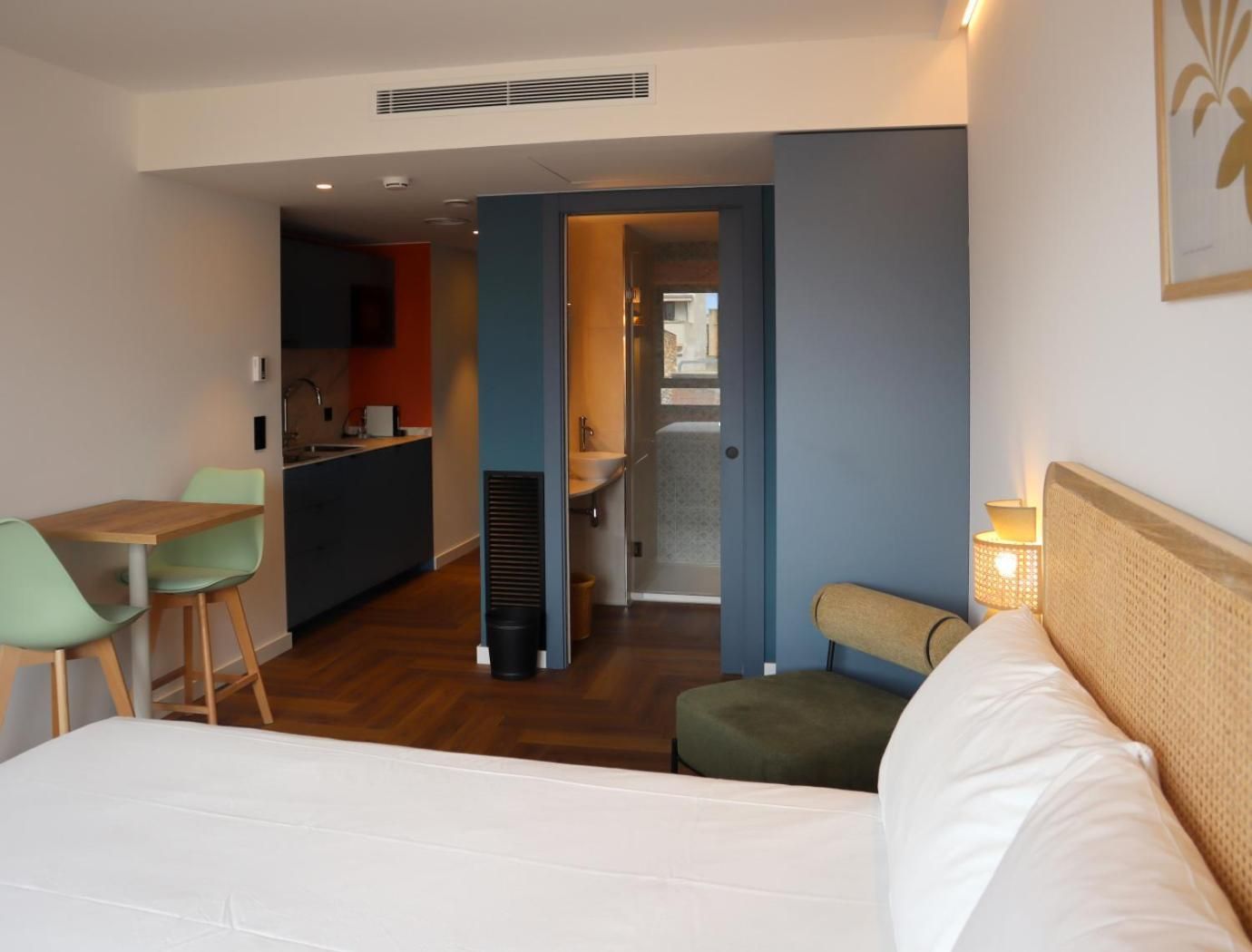 One-Bedroom Standard Apartment