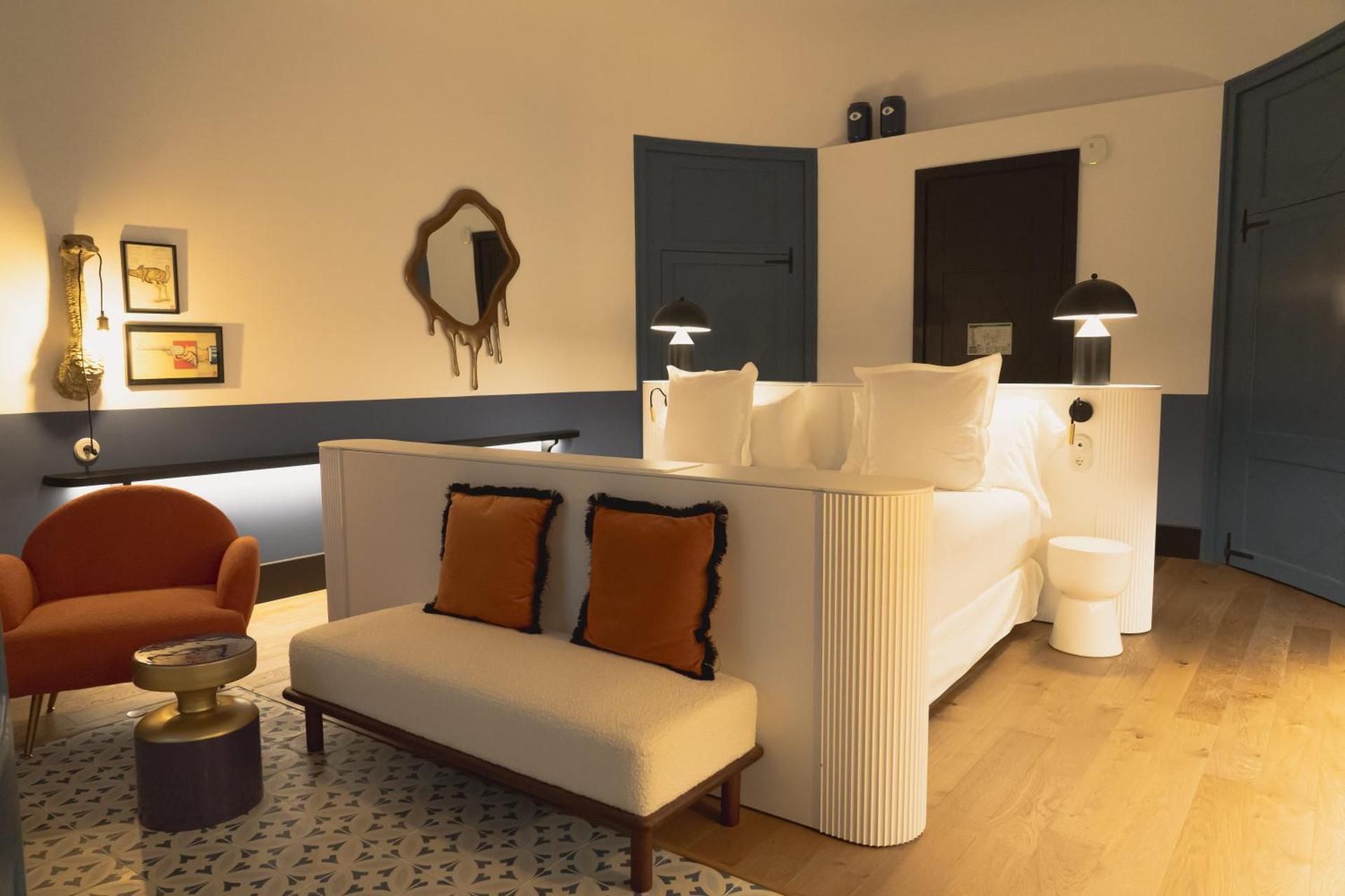 Deluxe Suite