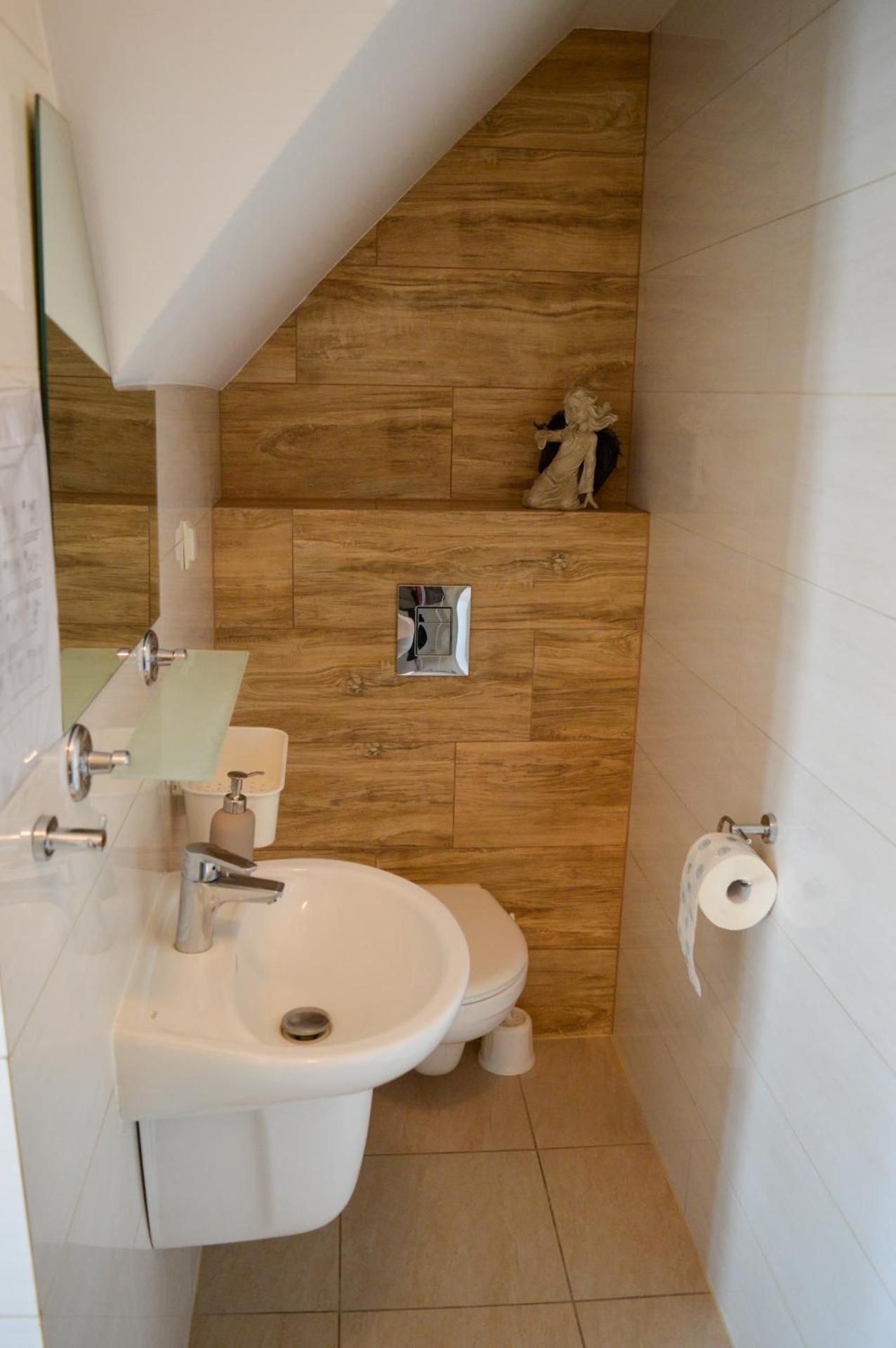 Double or Twin Room with Bathroom