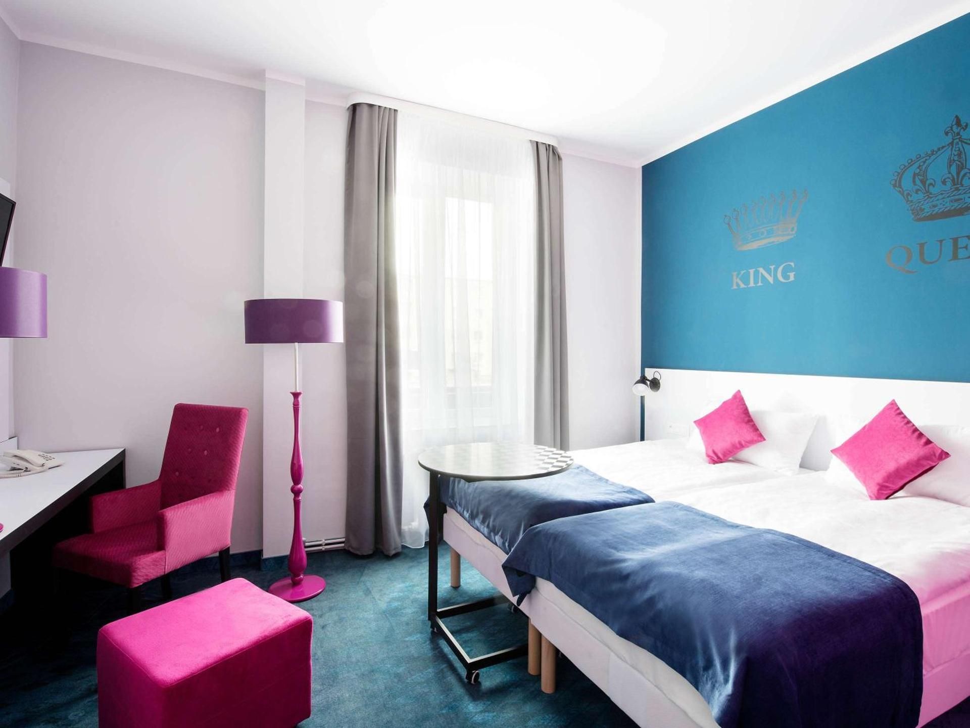 Standard Room with 2 Single beds and Sofa