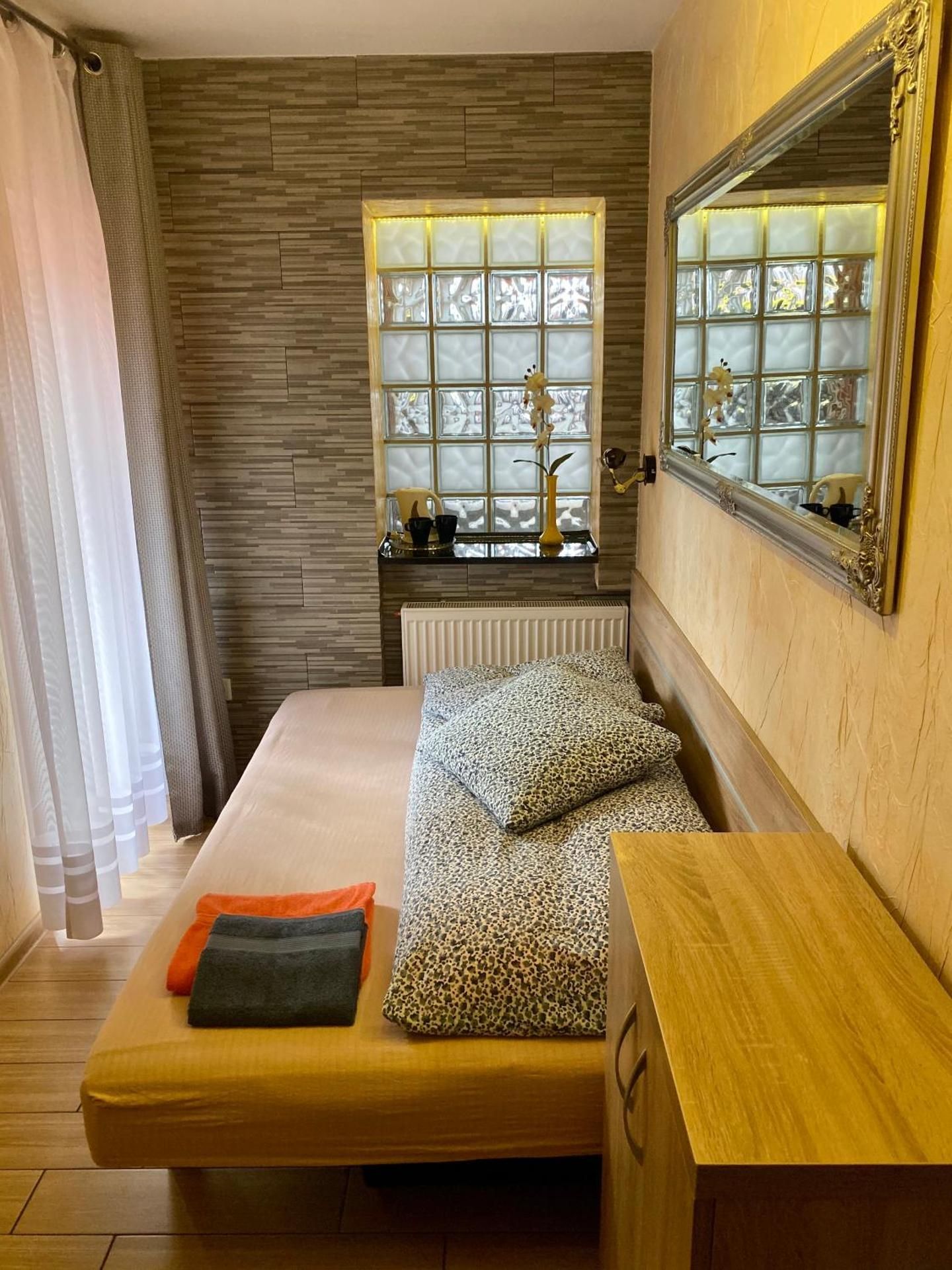 Single Room With Private Bathroom