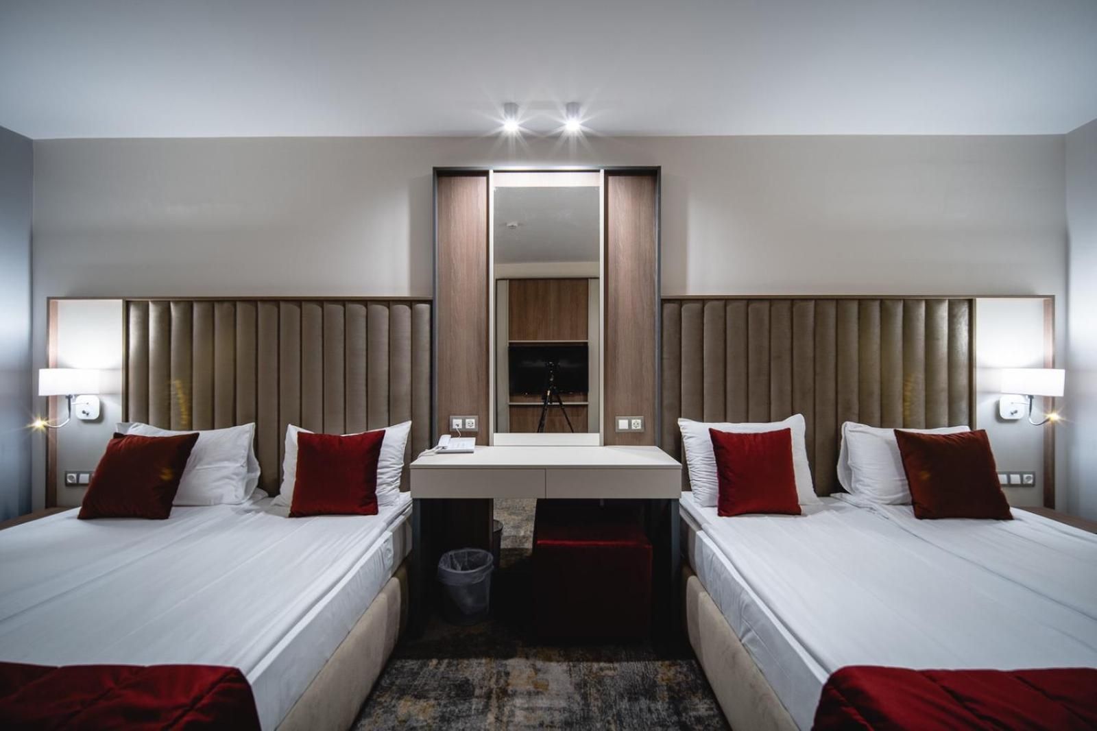 Deluxe Family Room