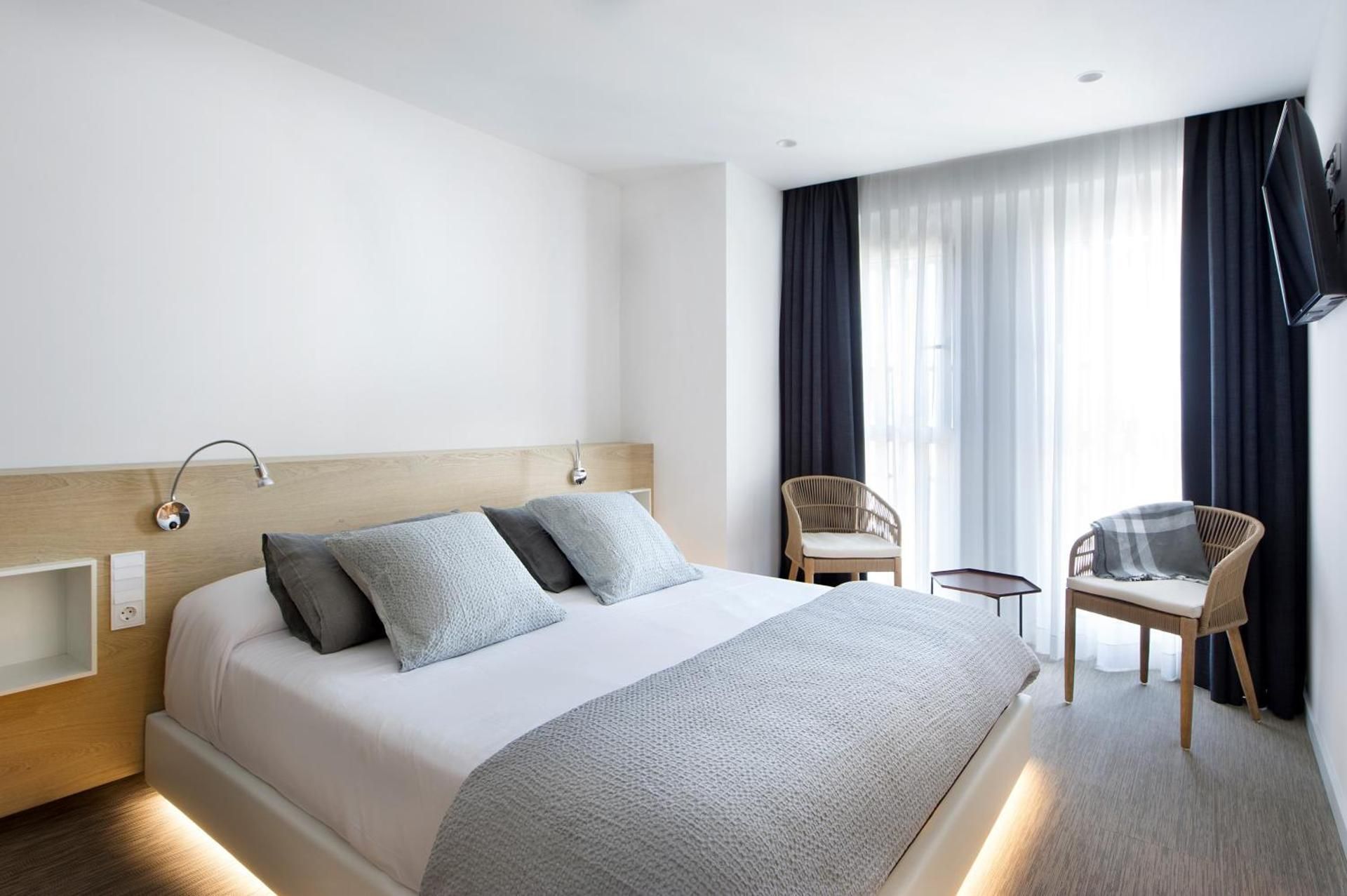 Double Room with Mountain View