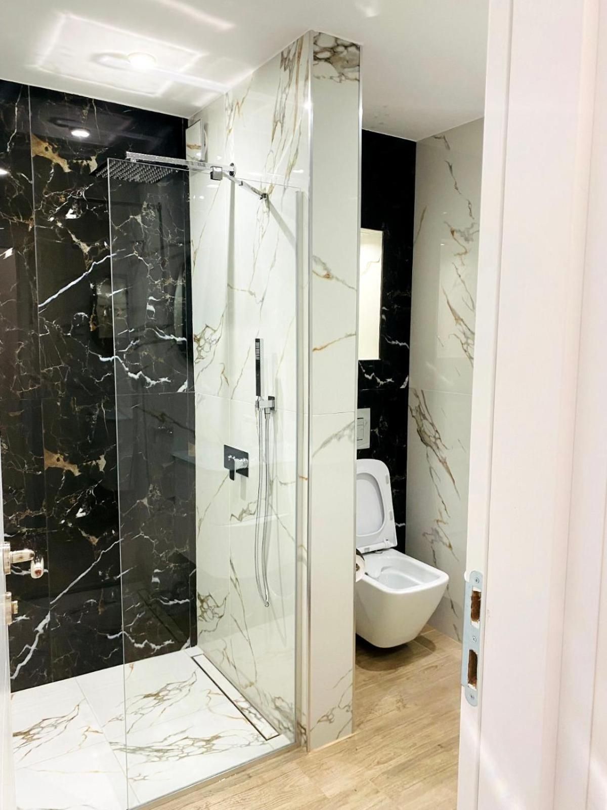 DiP HOME APARTMENTS One-Bedroom Apartment 2