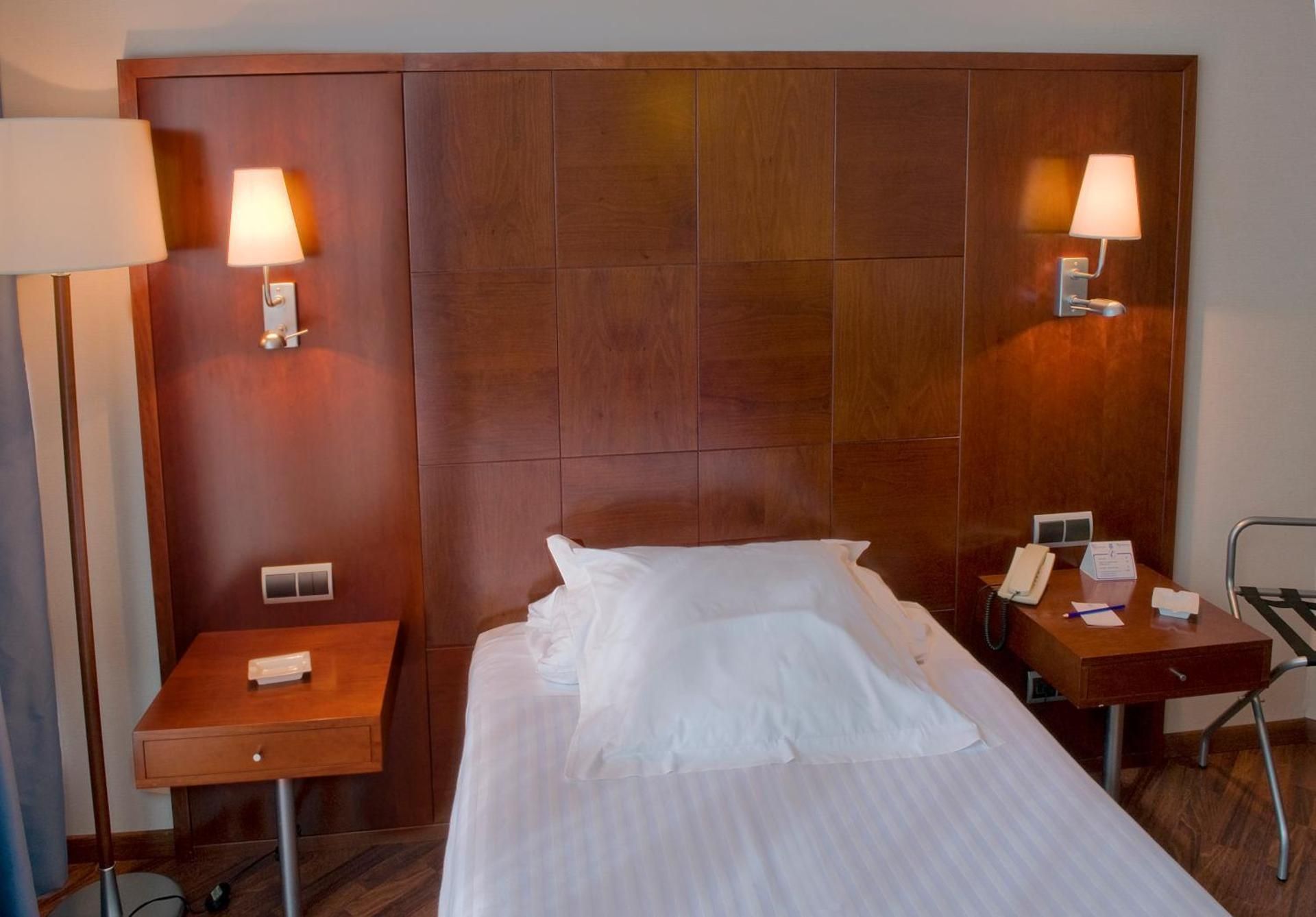 1 Single Bed, Nonsmoking, Standard Room, Air Conditioning