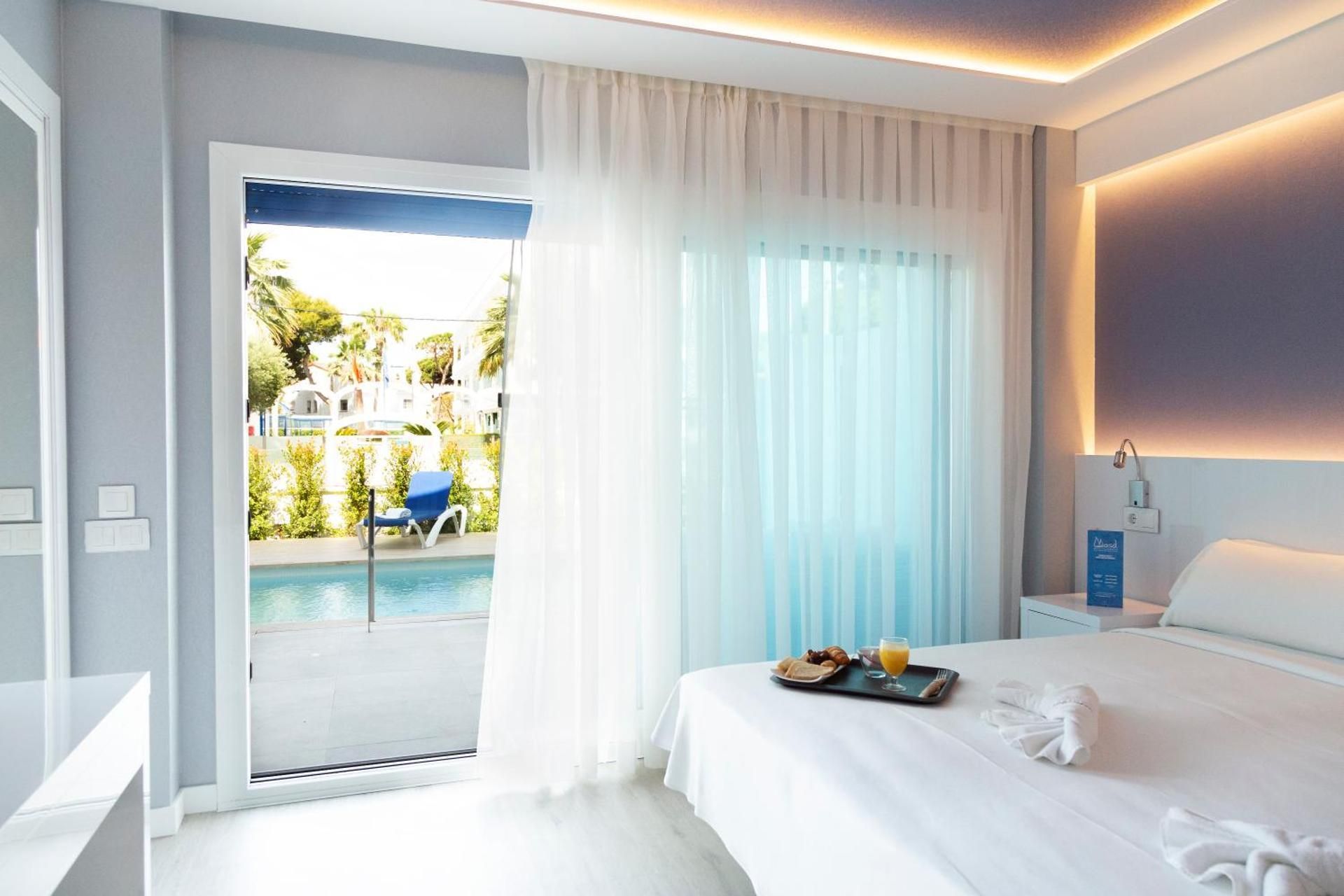 Double Room with Pool View (ADULTS ONLY)