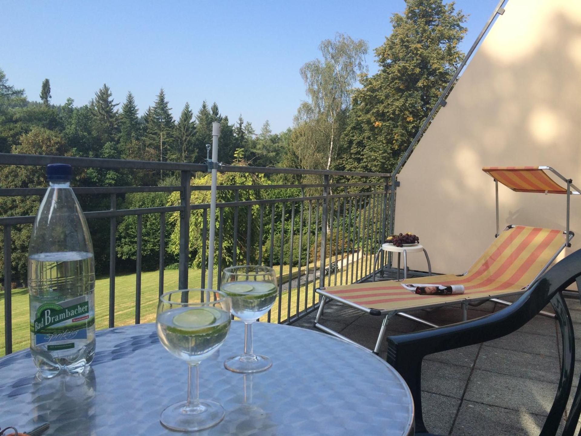 Studio with Balcony (1 Adult)