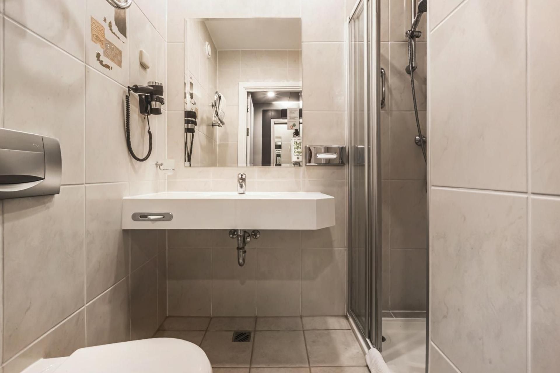 Comfort Single Room