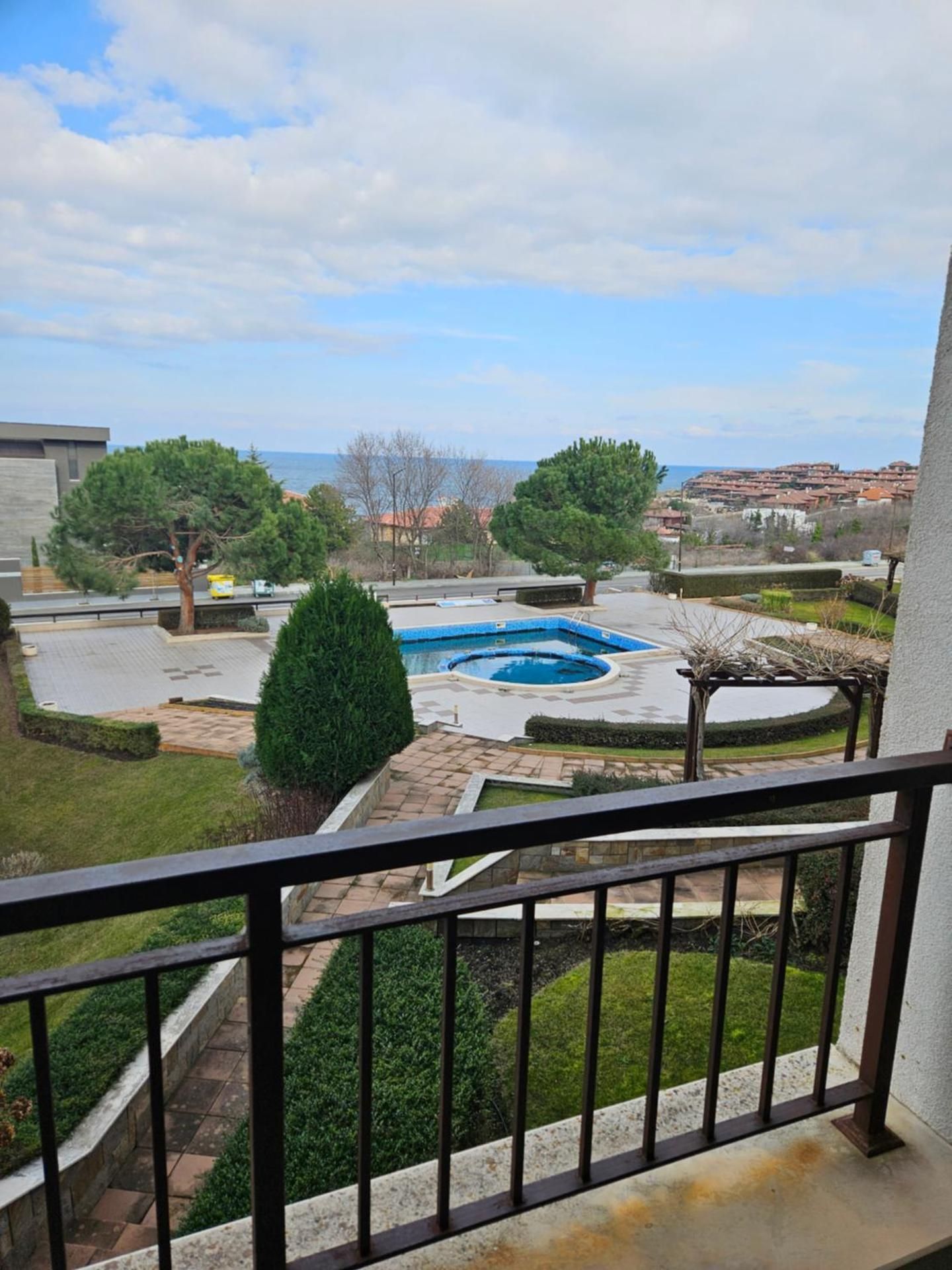 Studio Apartment with Sea View