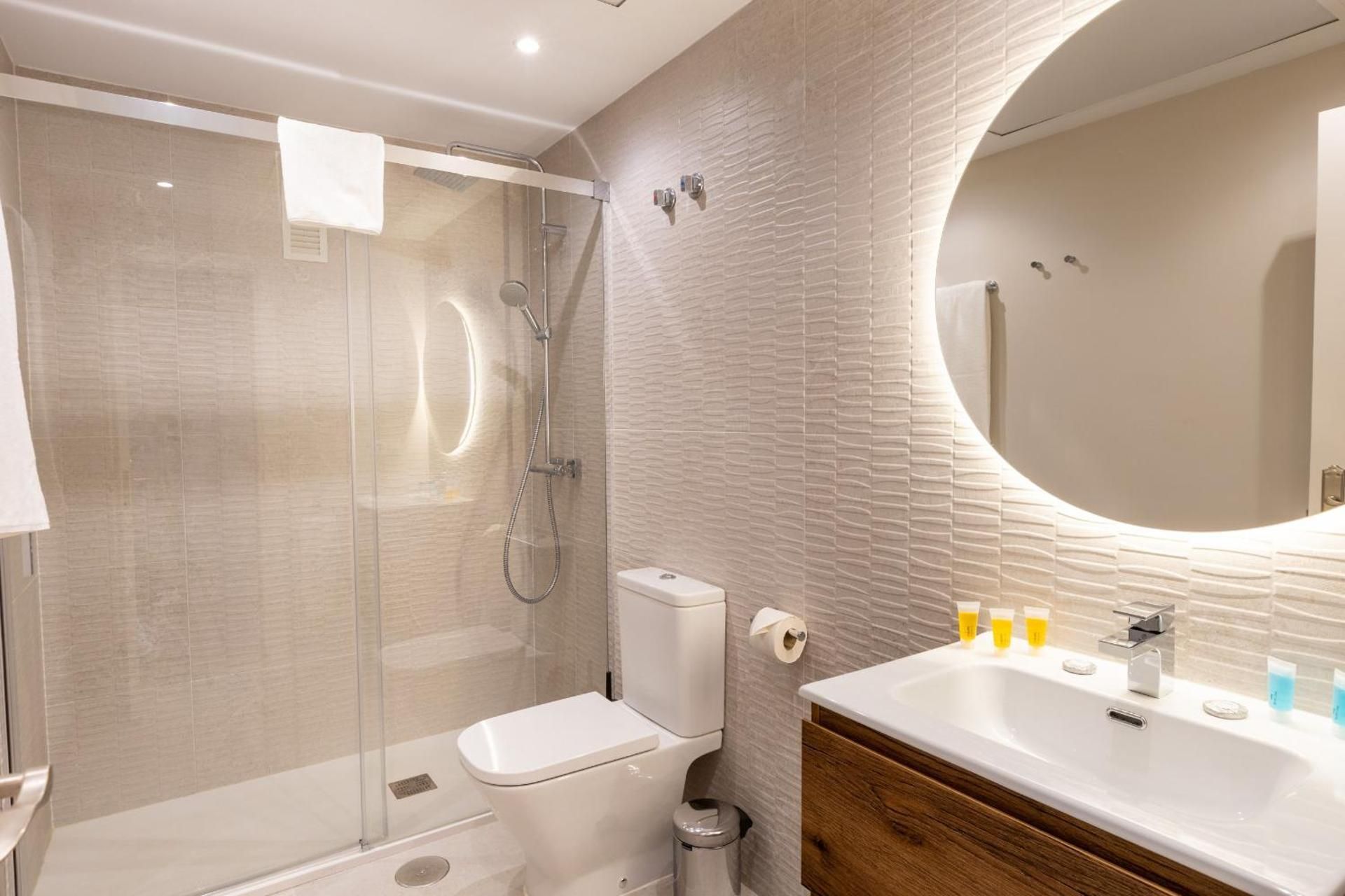 Premium One Bedroom Apartment with Views