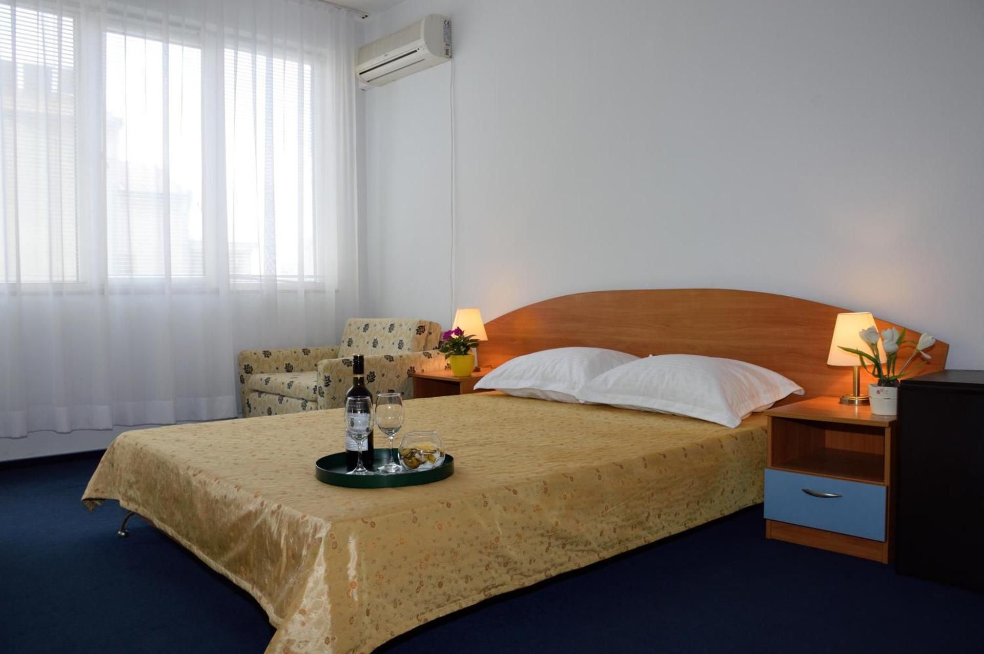 Double Room with Balcony (2 Adults +1 Child)
