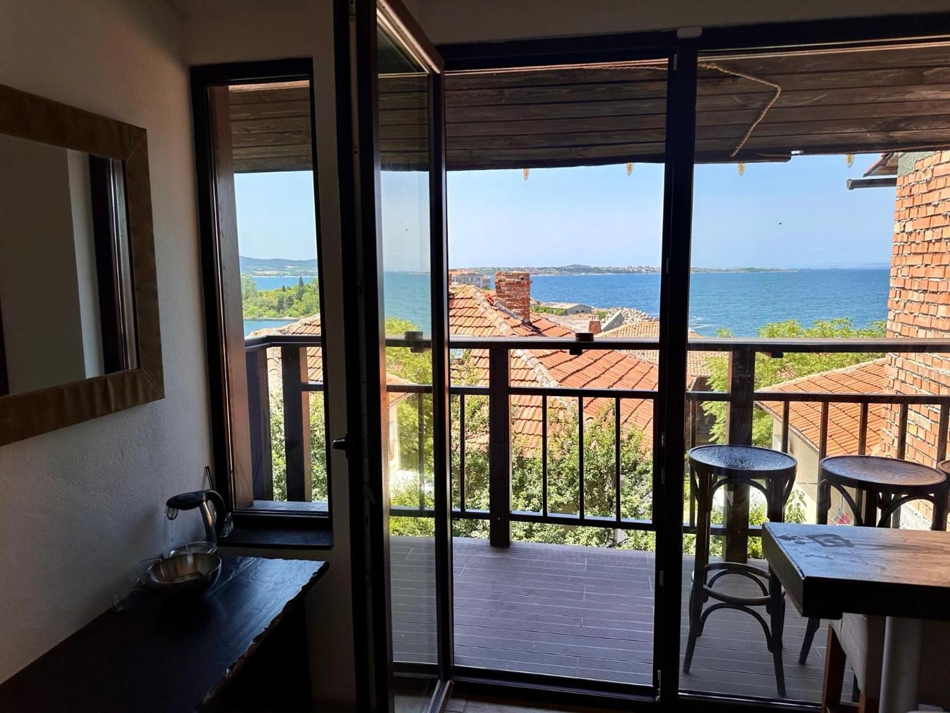 Family Two-Bedroom Apartment with View