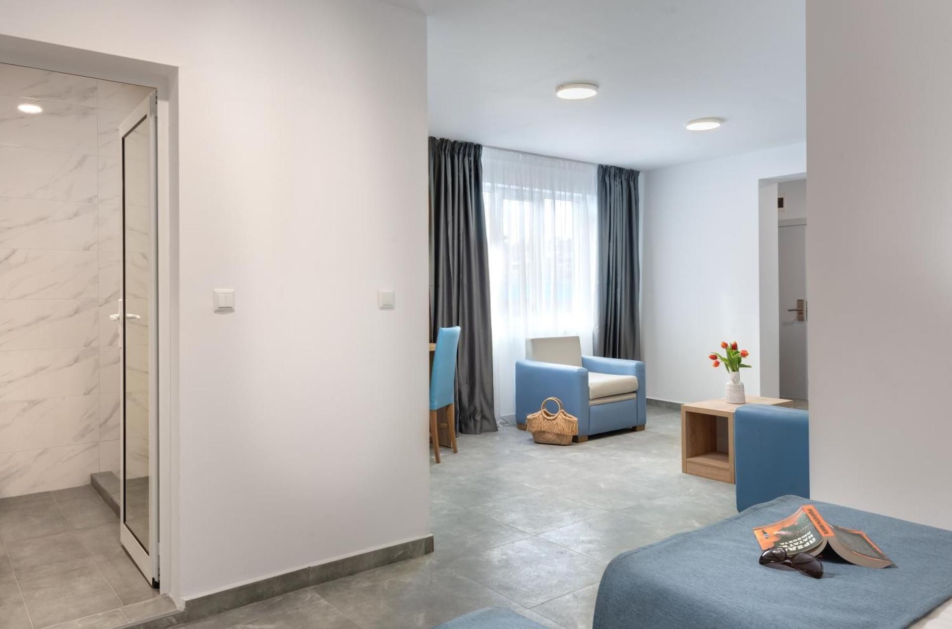 Standard Family Room