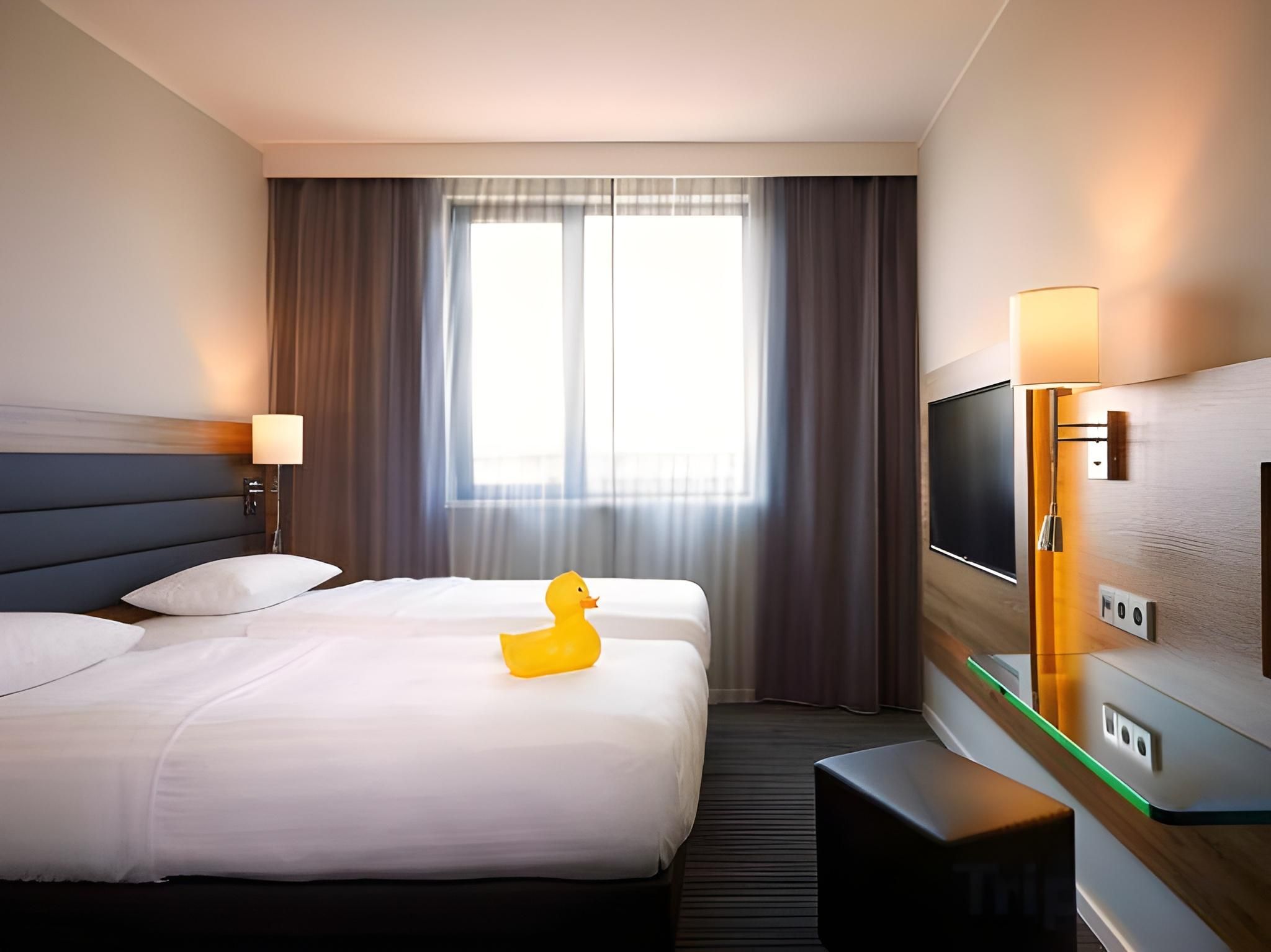 Moxy Sleeper Twin, Guest room, 2 Twin
