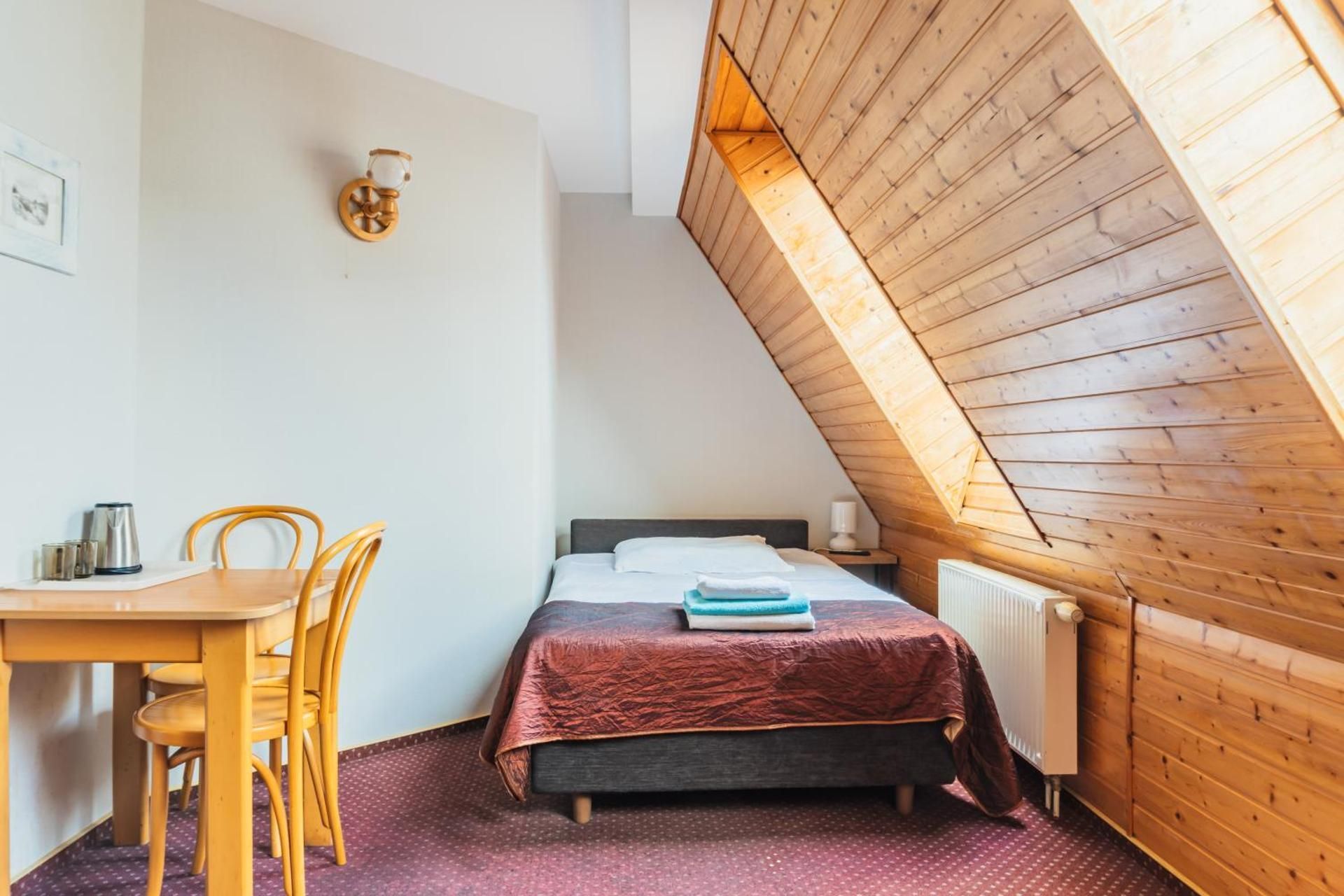 Economy Single Room