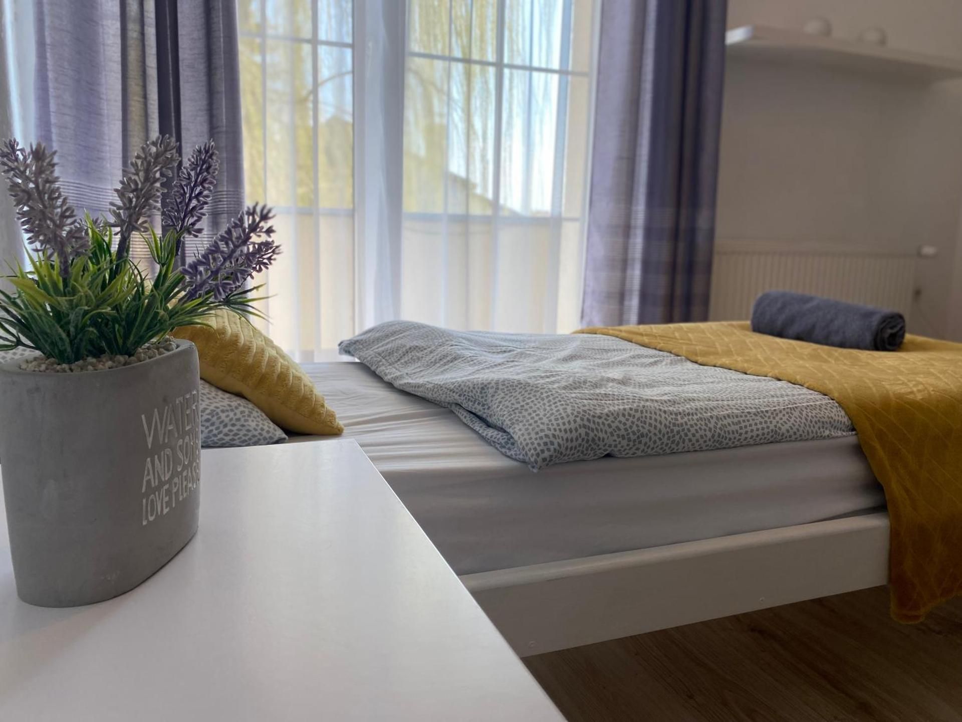 Single Room with Shared Bathroom