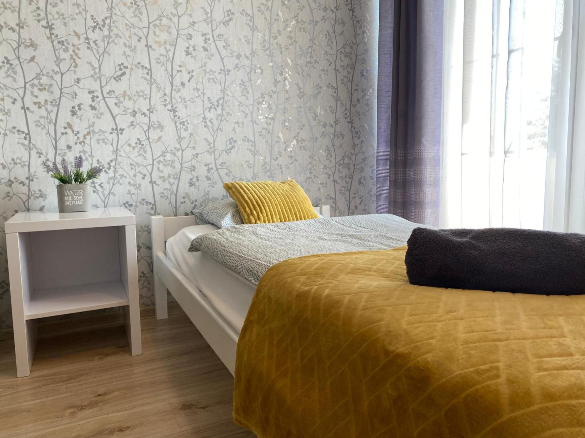 Single Room with Shared Bathroom