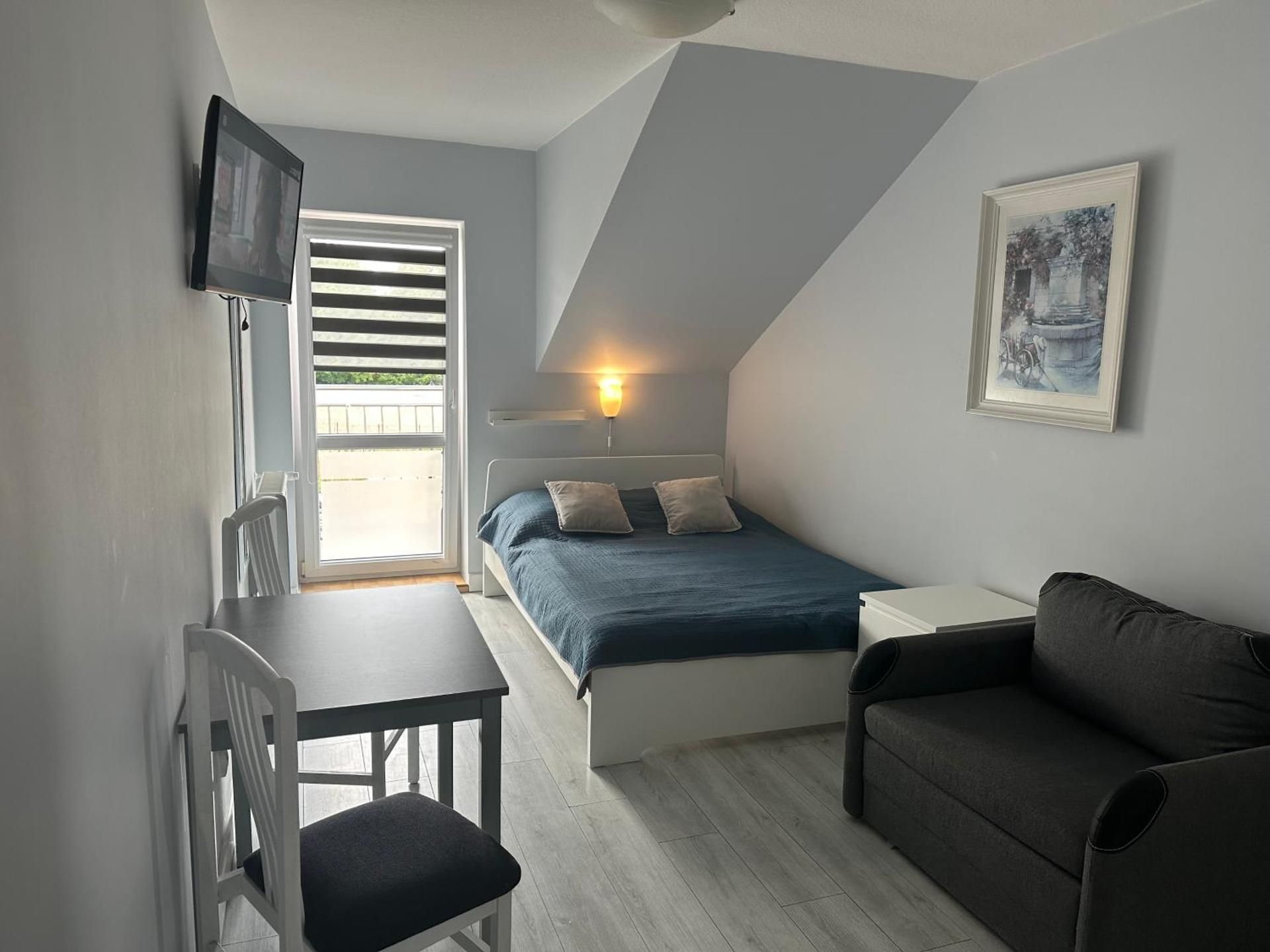 Deluxe Double Room (2 Adults + 1 Child)