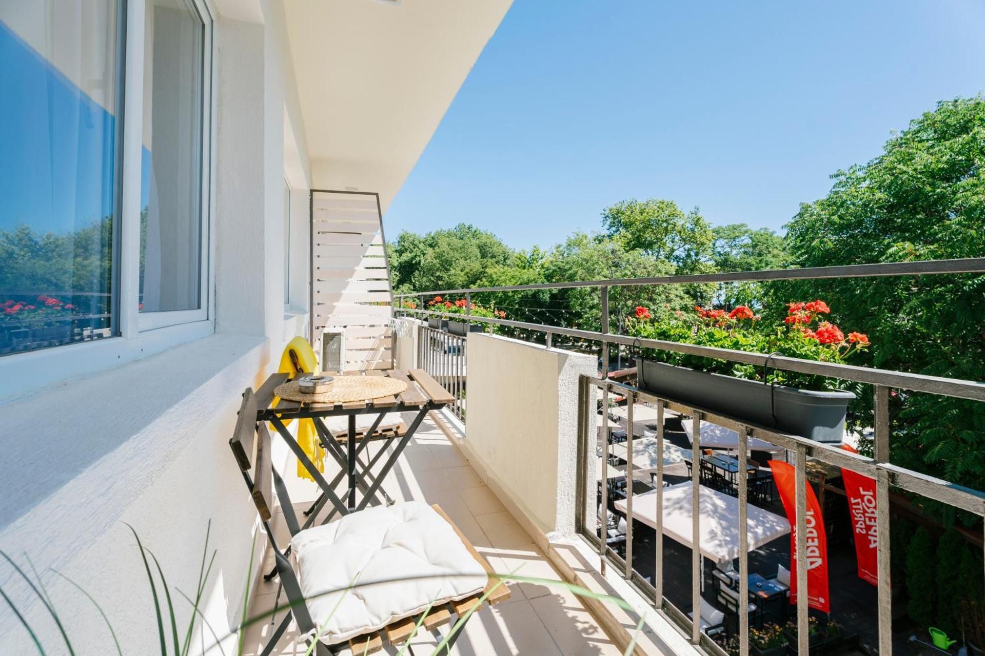 Double or Twin Room with City View