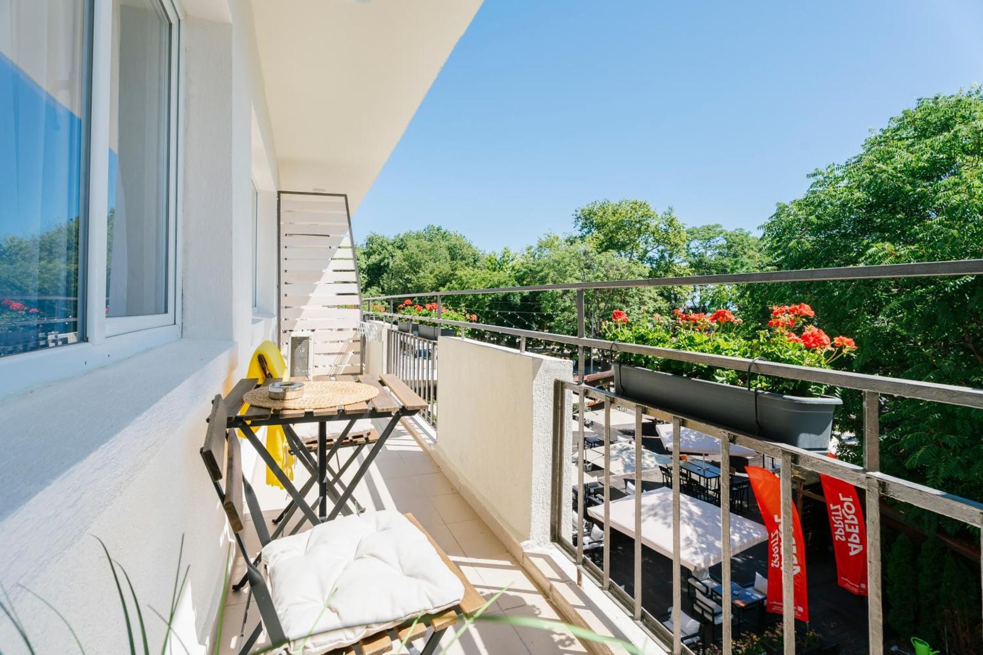 Apartment with Balcony