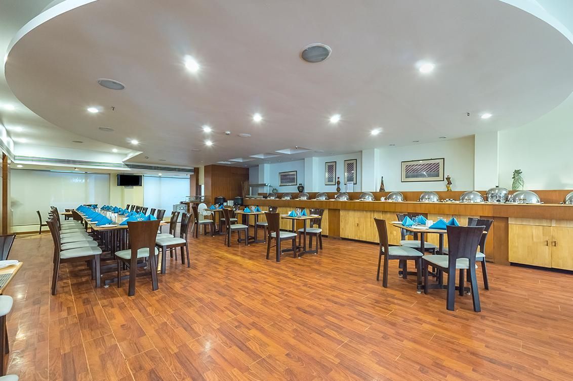 Food & Dining