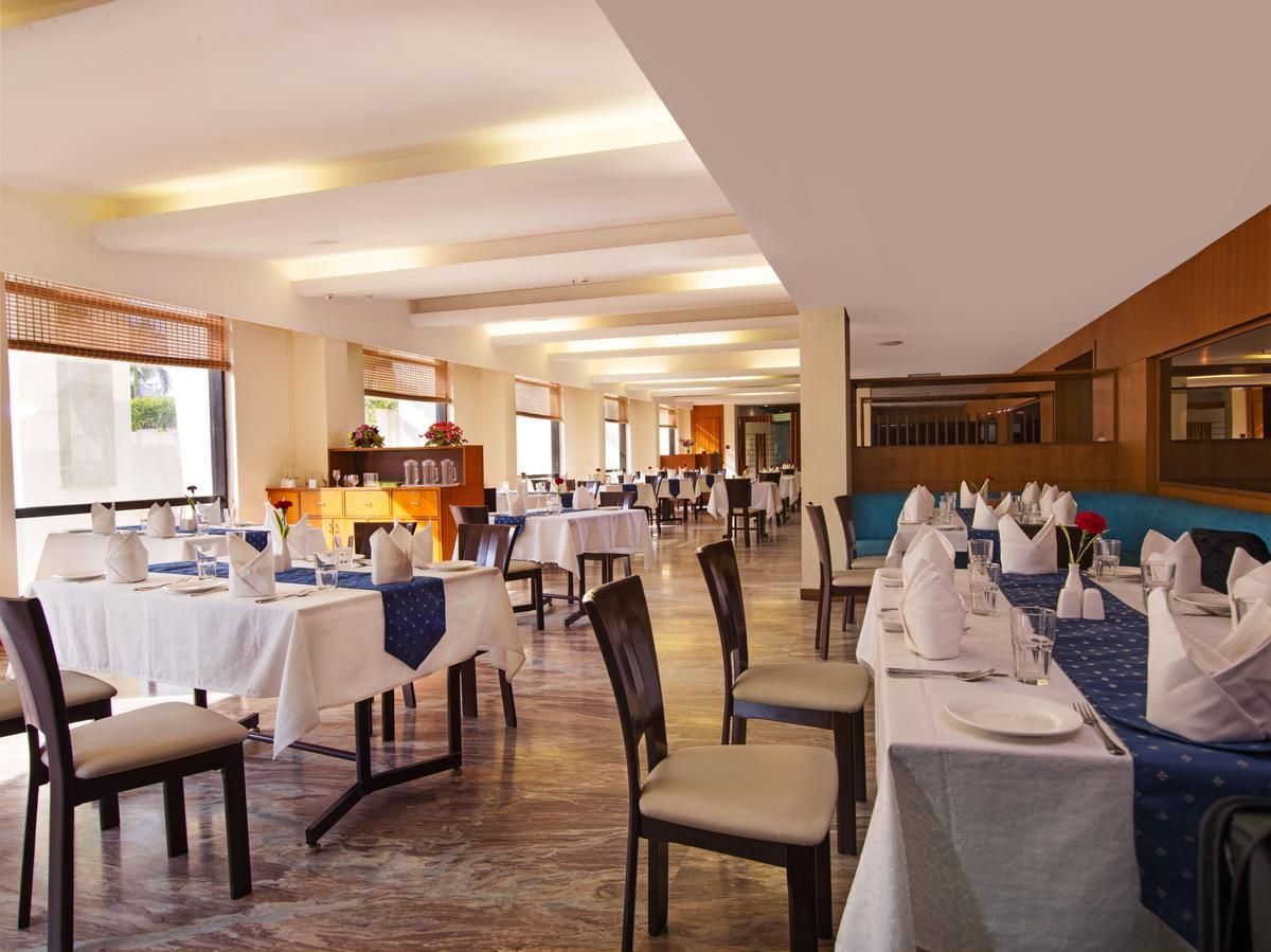 Food & Dining