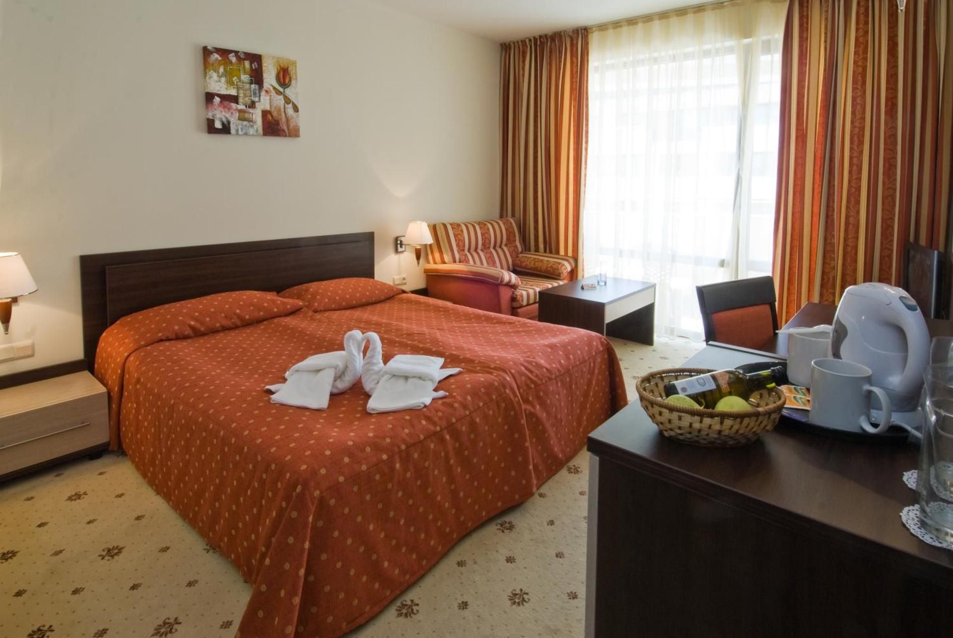 Standard Twin Room (2+1)