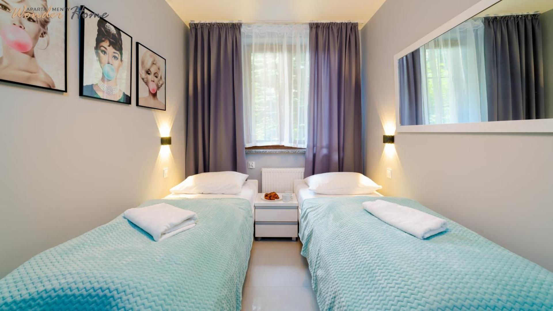 One-Bedroom Apartment (Uroczy)