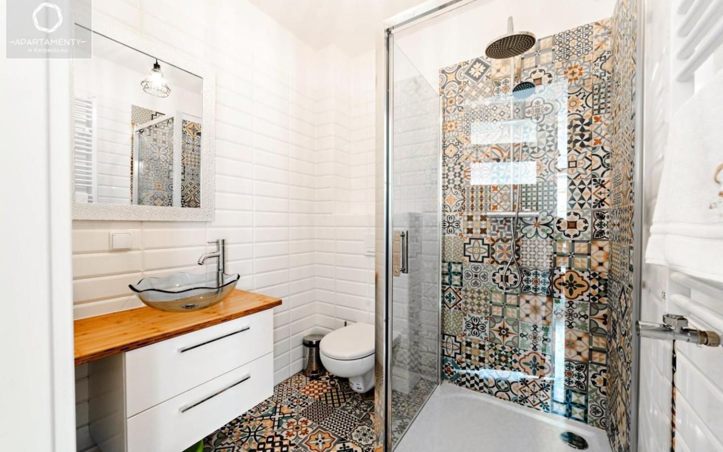 One-Bedroom Apartment (Orientalny)