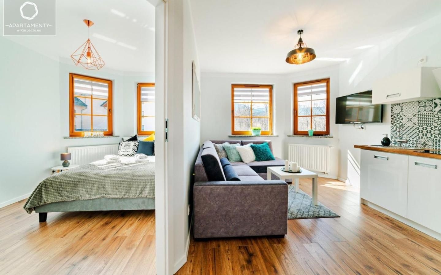 One-Bedroom Apartment (Orientalny)