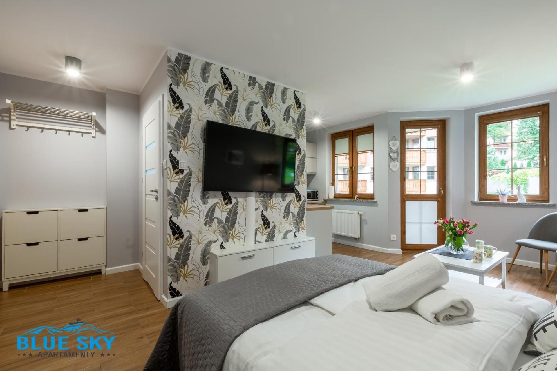 Studio Apartment with Balcony