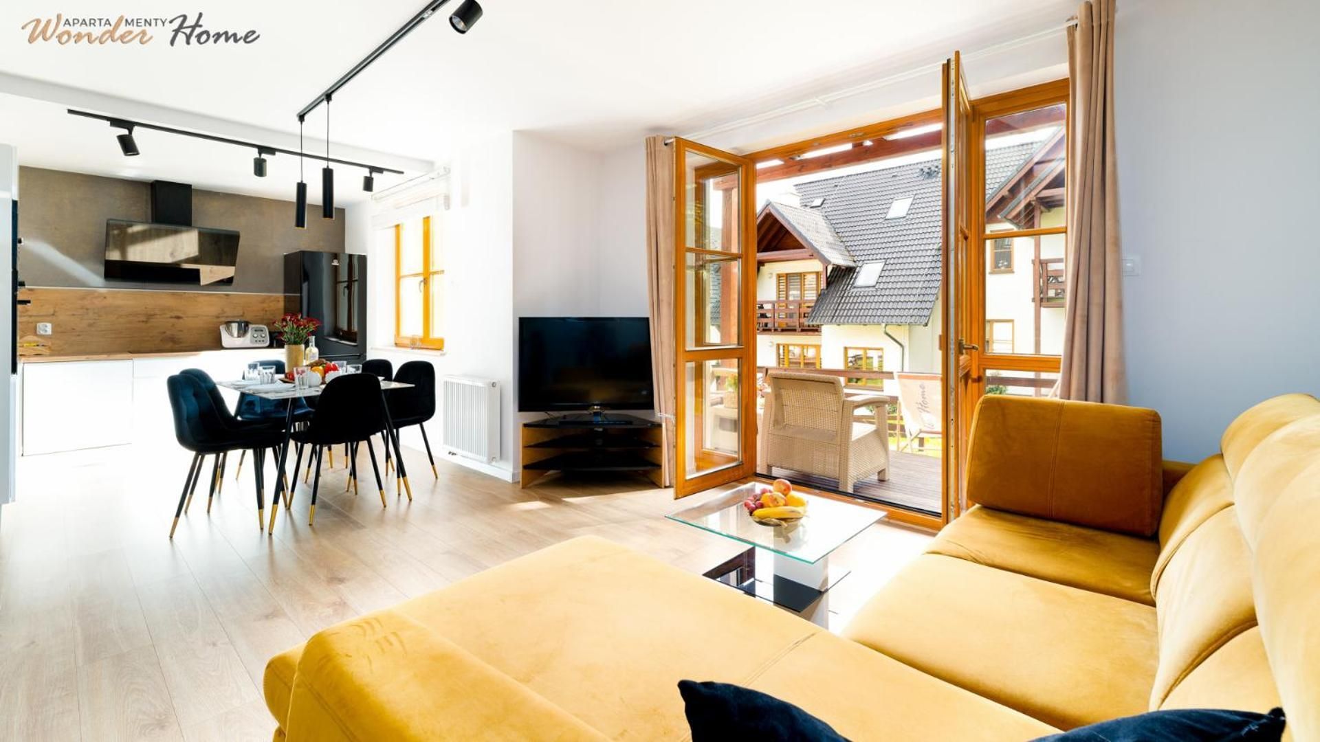 Apartment with Terrace (Nostalgia)