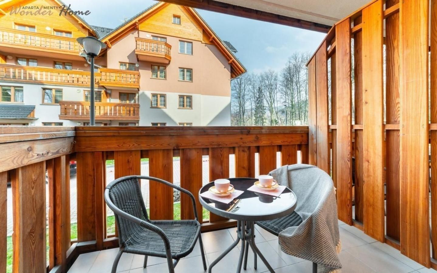 One-Bedroom Apartment (Happy)