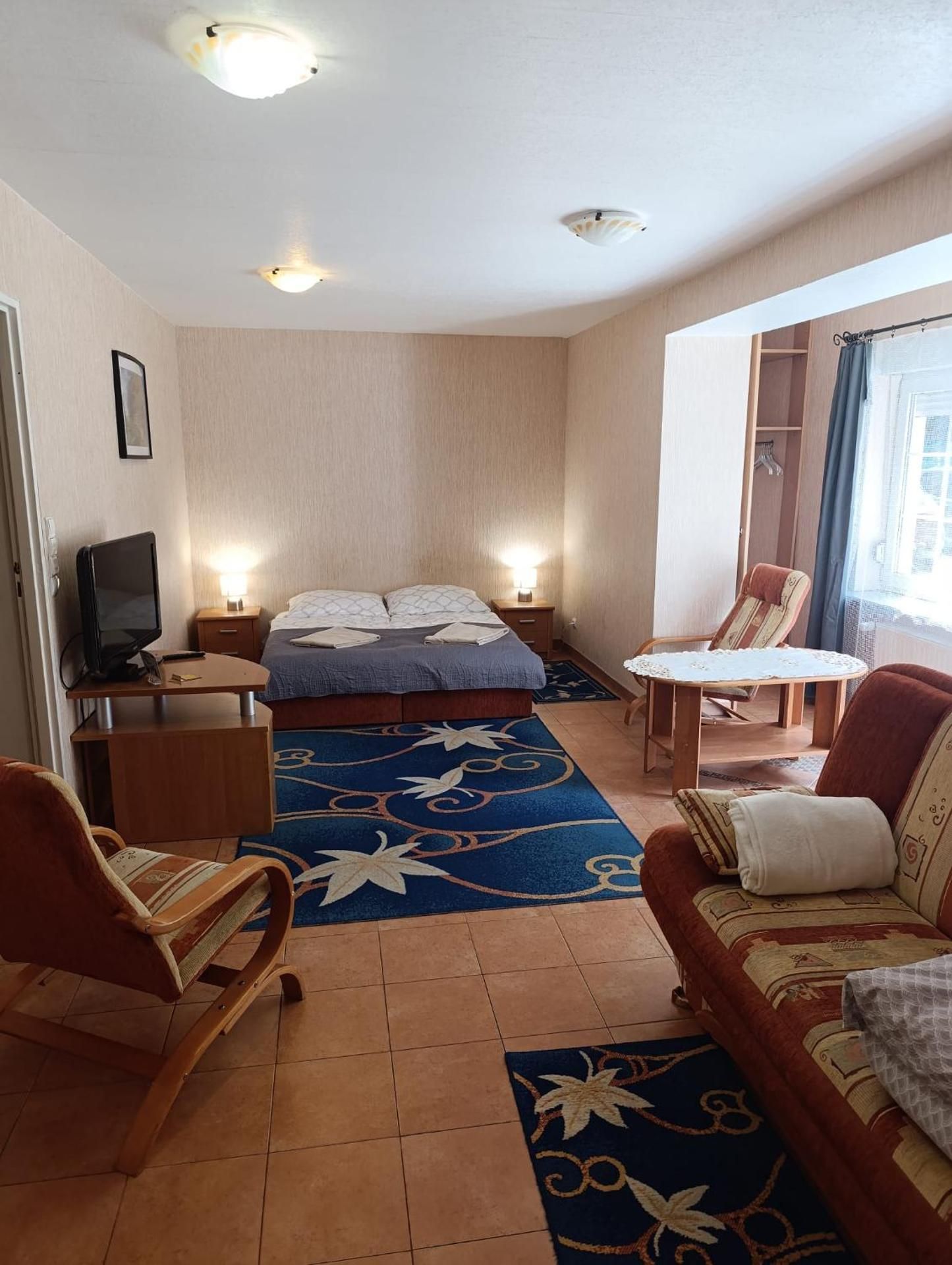 Triple Room
