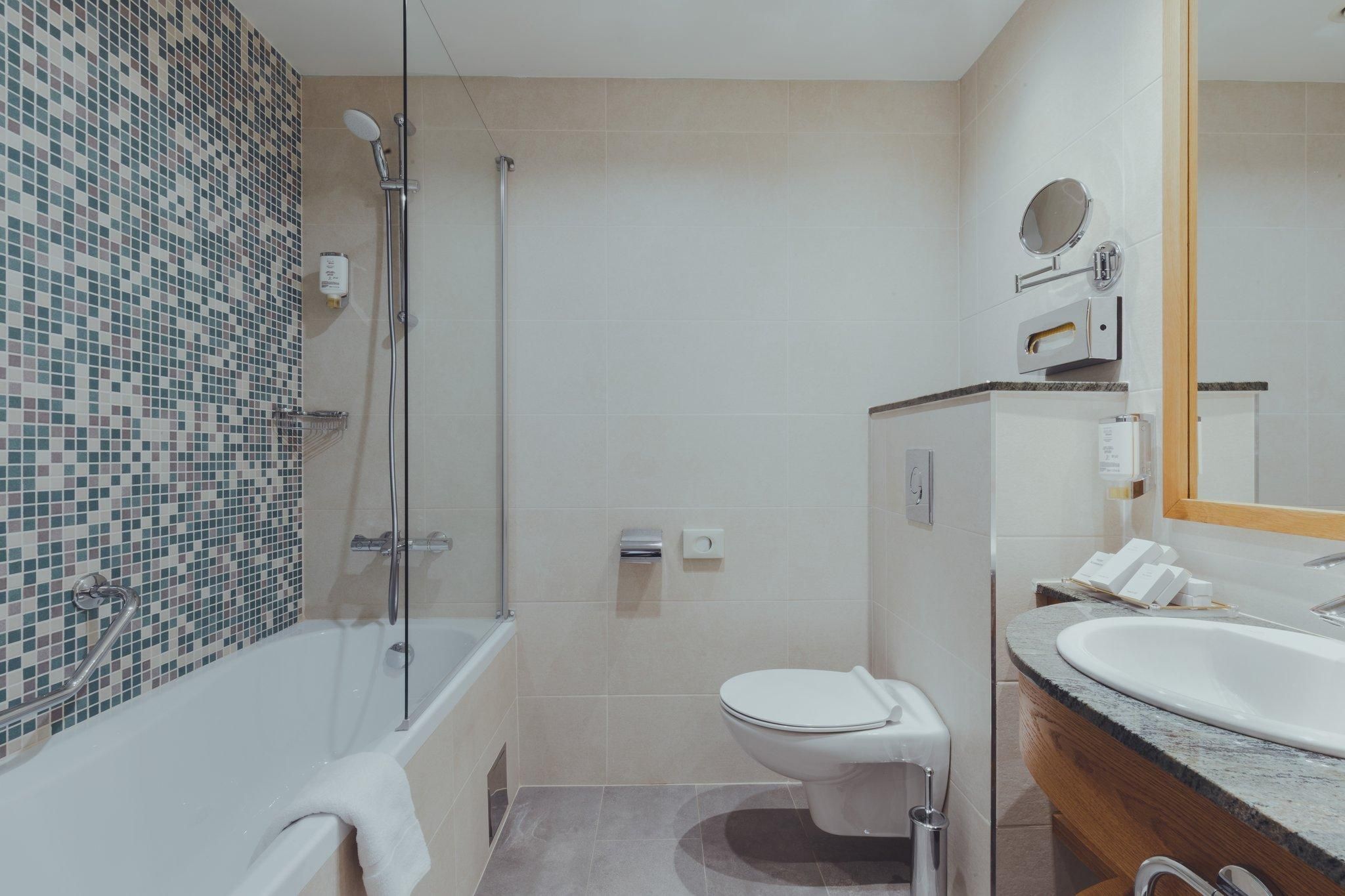 2 Single Beds Connecting Room Non-Smoking