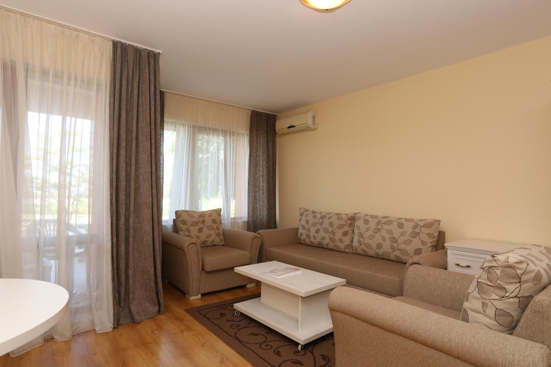 Studio with Balcony (3 Adults) 