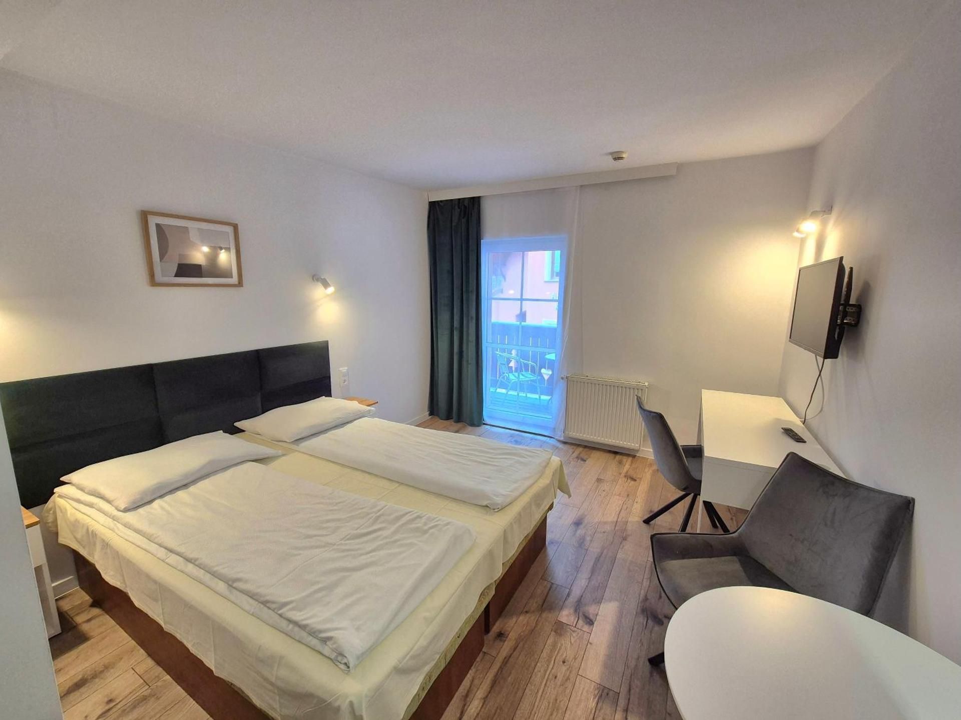 Double Room with Mountain View