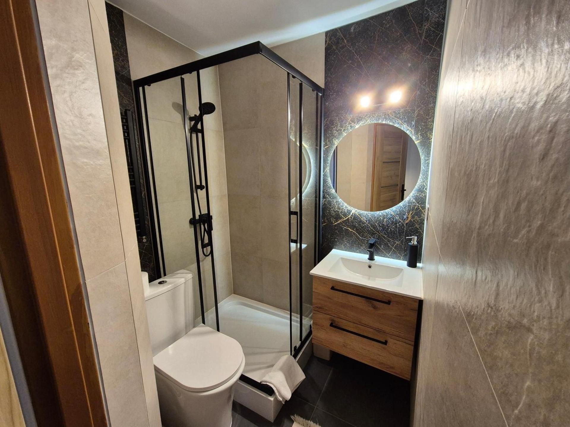 Queen Room with Garden View
